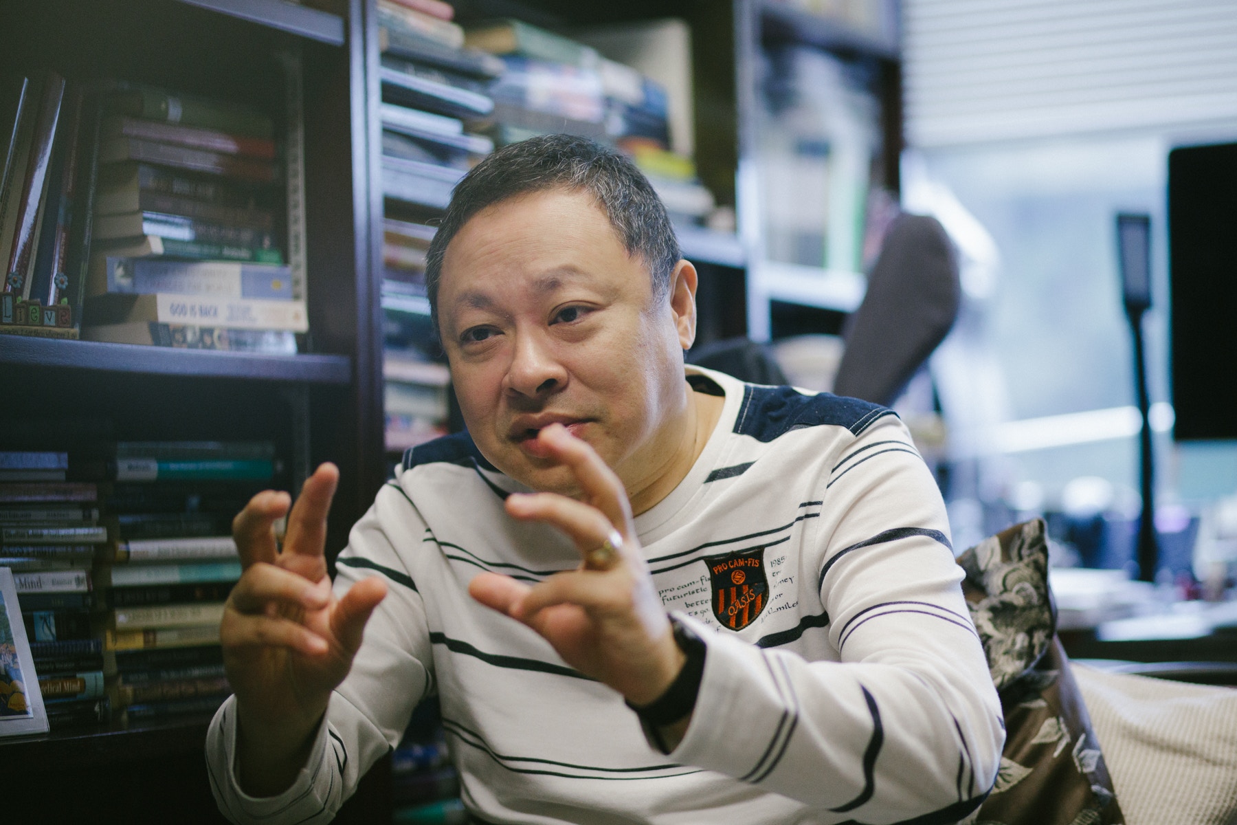 戴耀廷提出「風雲計劃」，希望擔當啟動橋樑的角色，與非建制黨派及地區組織磋商。(陳嘉元攝)