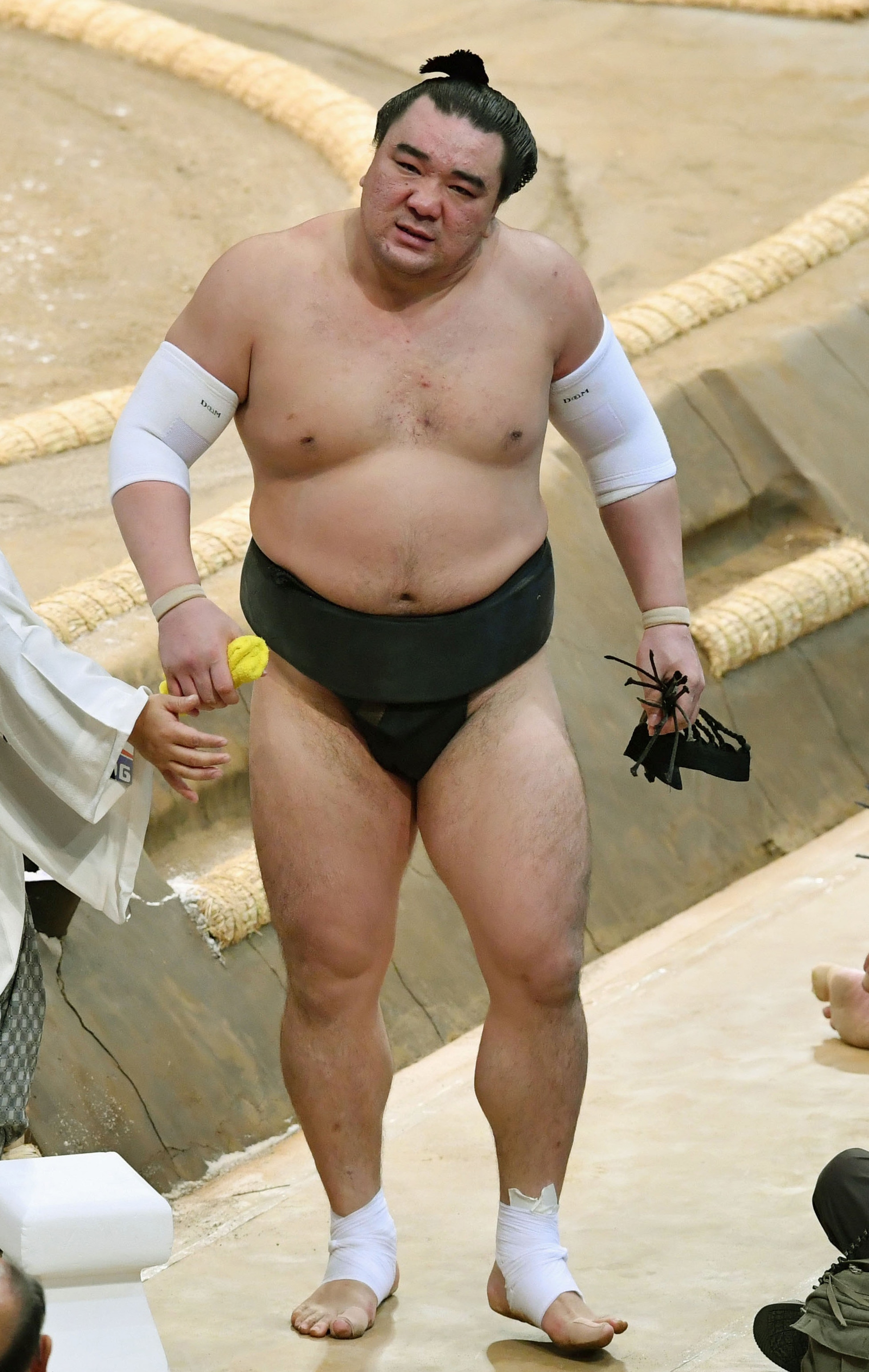 相撲 日馬富士公平涉令後輩頭顱骨折33歲提交引退申請 香港01 即時體育