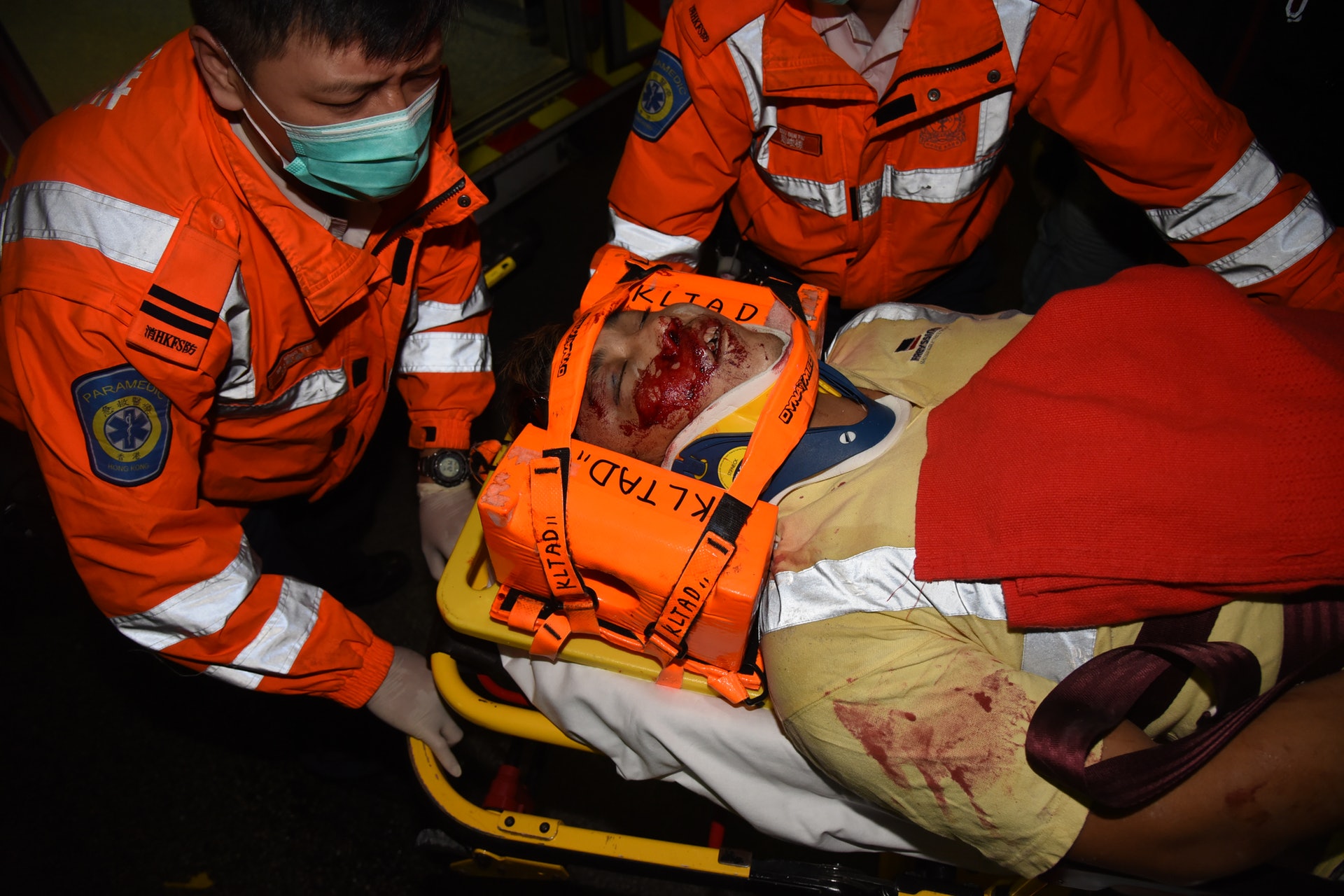 修路工人譚權慰送院後不治。(資料圖片) 修路工人譚權慰送院後不治。(資料圖片)