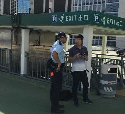 【Formula E】賽道附近放航拍機　34歲男連人帶機被8警拘捕