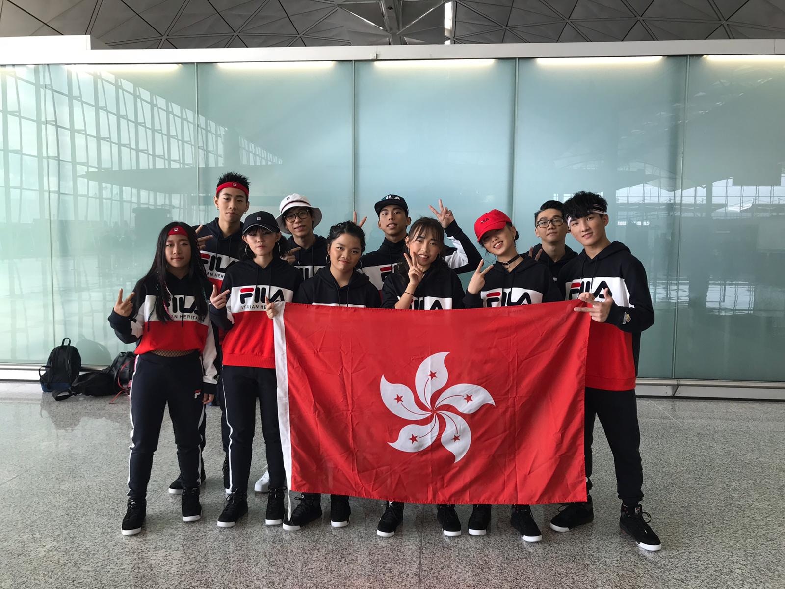 香港街舞代表隊出發前合照。（讀者提供）