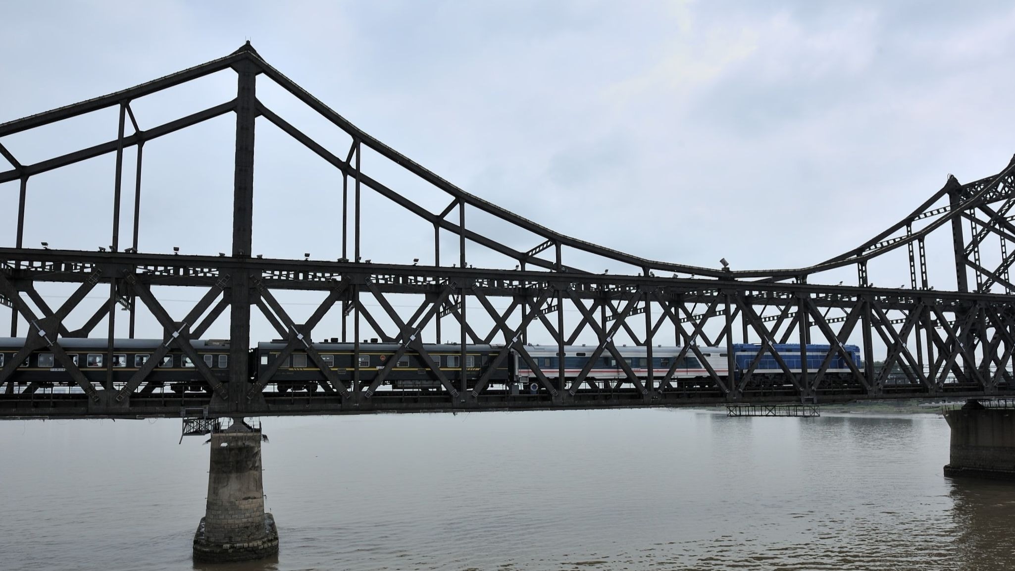 中朝友誼橋因維修臨時關閉中方否認就朝鮮核問題施壓 香港01 即時國際