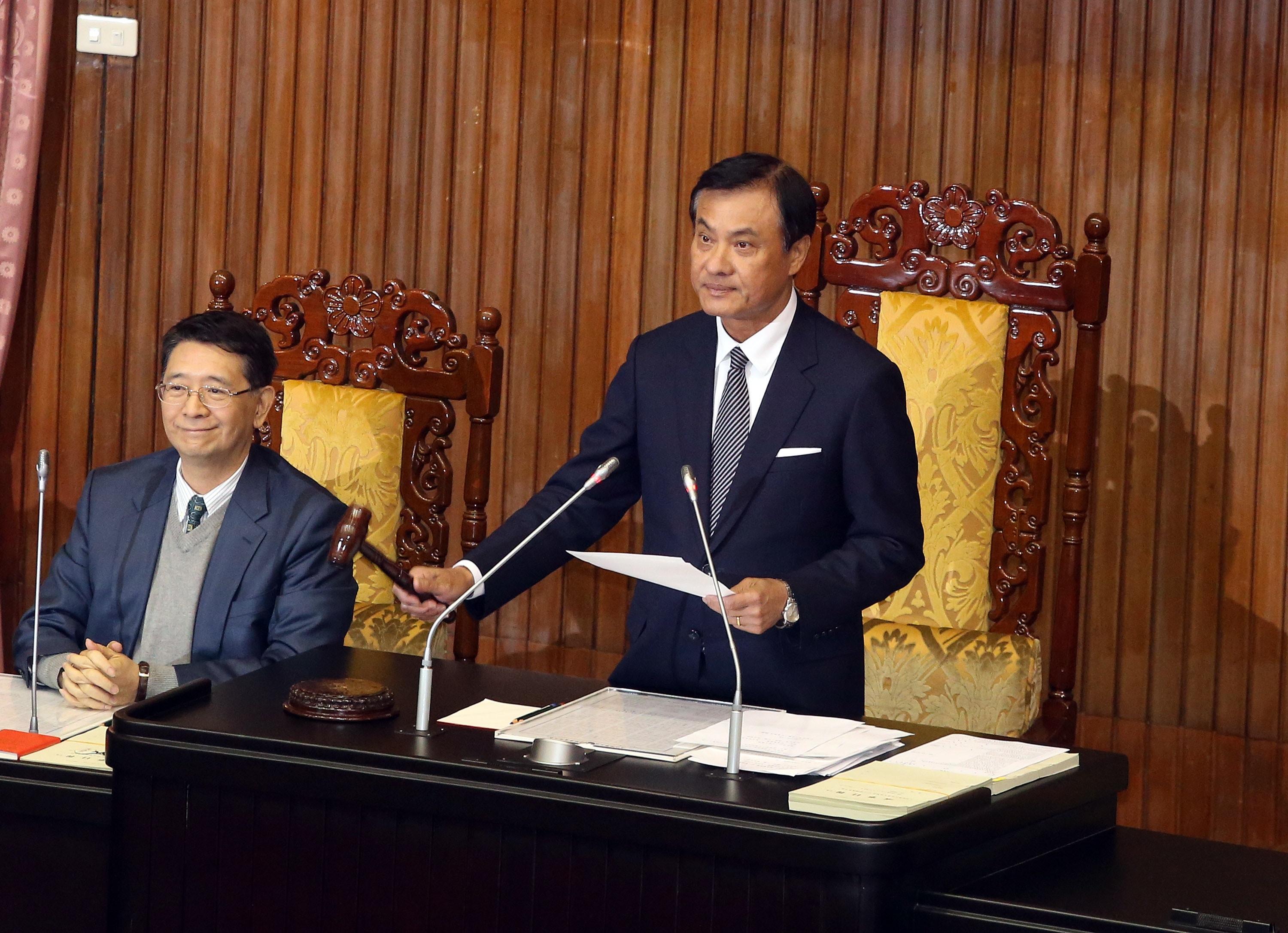 台灣公投法修正案通過門檻大降：18歲可公投、1/4同意則通過