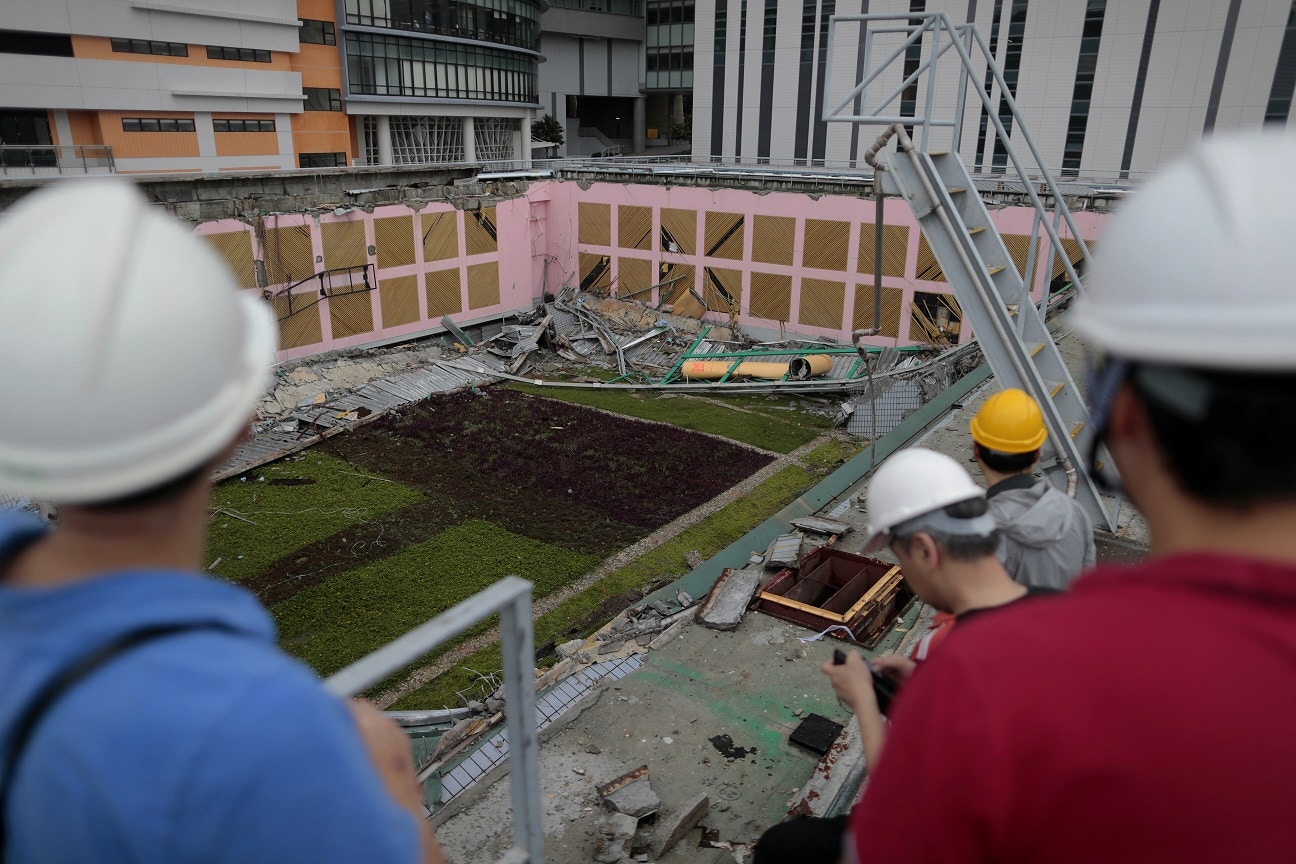 【城大塌天花】大學屋頂植被近10幅　屋宇署再視察　清場未有期