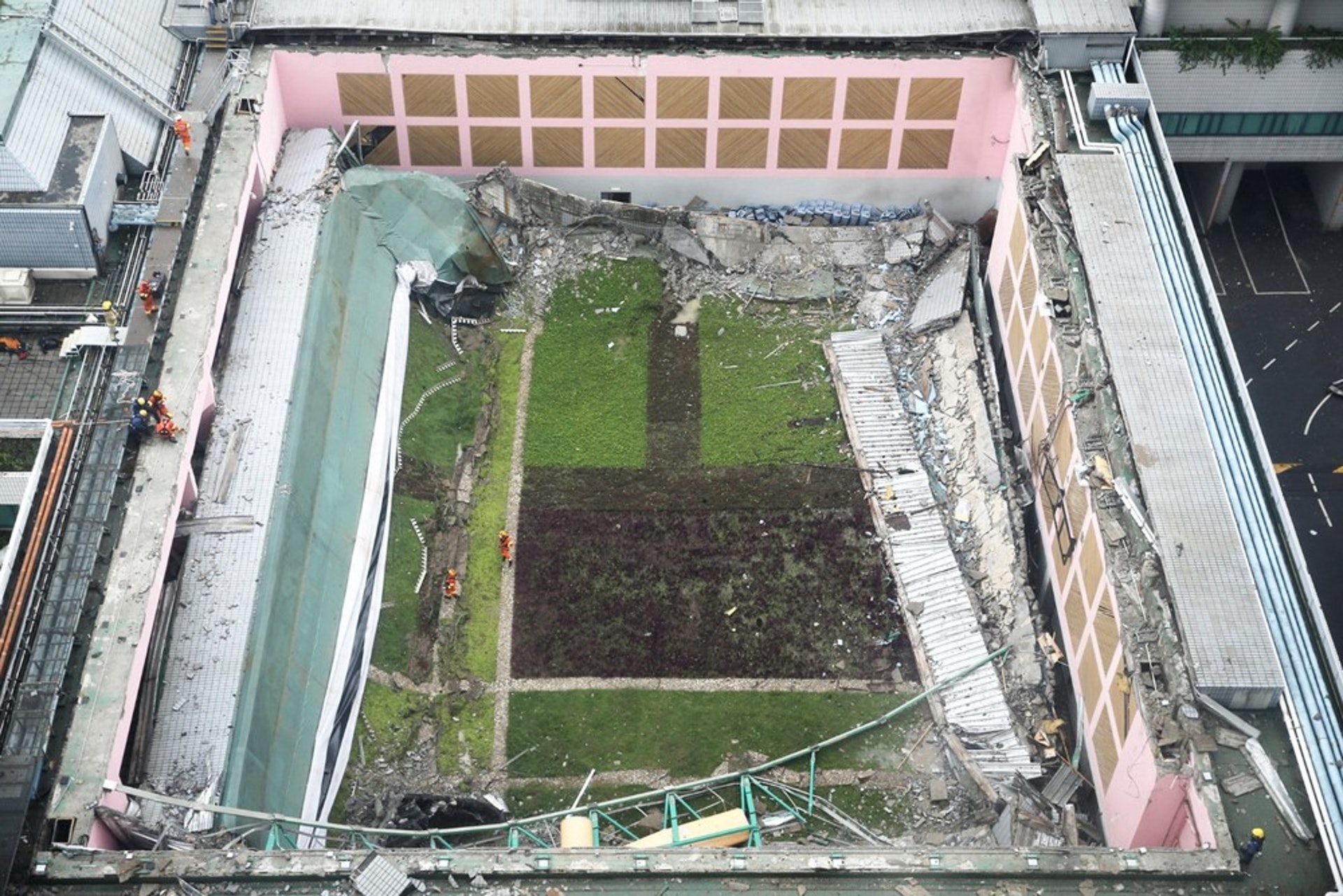 城大引述承建商提交的文件內容指,運動中心綠化工程的認可人士是陳佐堅。(資料圖片) 城大引述承建商提交的文件內容指,運動中心綠化工程的認可人士是陳佐堅。(資料圖片)