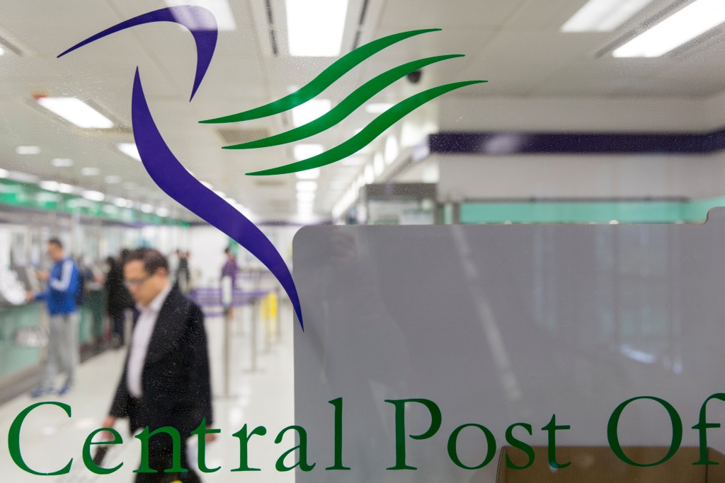 ​香港郵政：​英國機場大量郵件積壓　寄往當地郵件派遞會有延誤