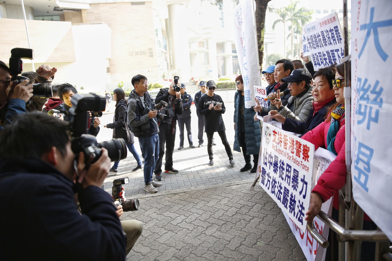 已故立法會主席施偉賢被追欠薪官判前私人助理可獲近75萬元