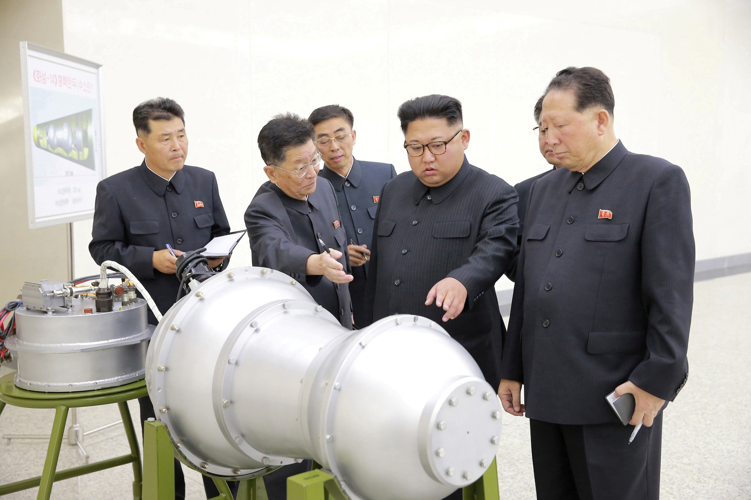 朝鮮領導人金正恩致力發展核武，即使面對聯合國經濟制裁，他仍沒有改變計劃。（路透社）