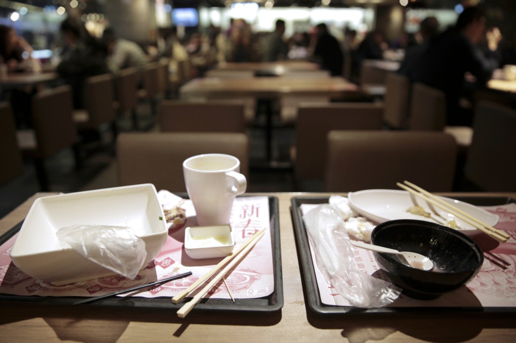 每次吃飯，同事都會單打T。（資料圖片/鍾偉德攝）