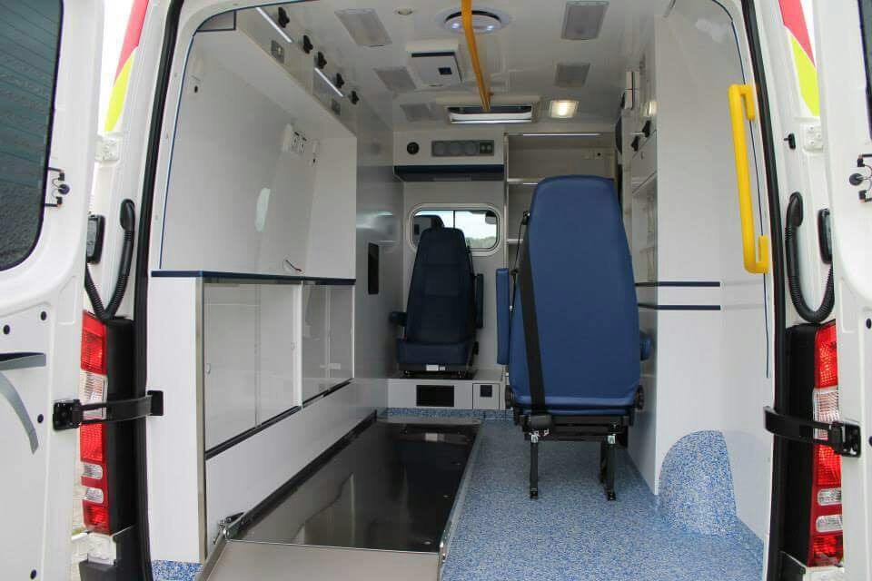 白車變黃 黃色救護車抵港明年落地工會 參考歐洲試行 香港01 社會新聞