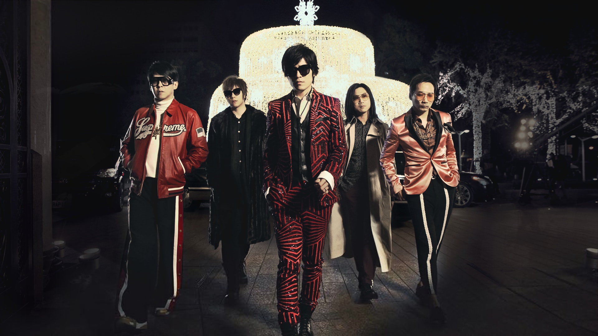 五月天《兄弟》MV 玩「不和」套路 各出陰招互相整蠱 五月天《兄弟》MV 玩「不和」套路 各出陰招互相整蠱