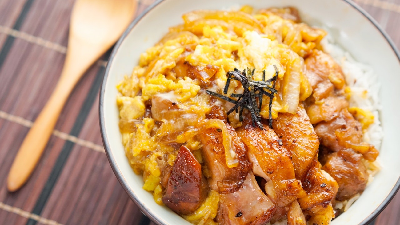 【滑蛋雞扒飯食譜】20分鐘日式家常料理 蛋滑雞扒嫩有秘訣