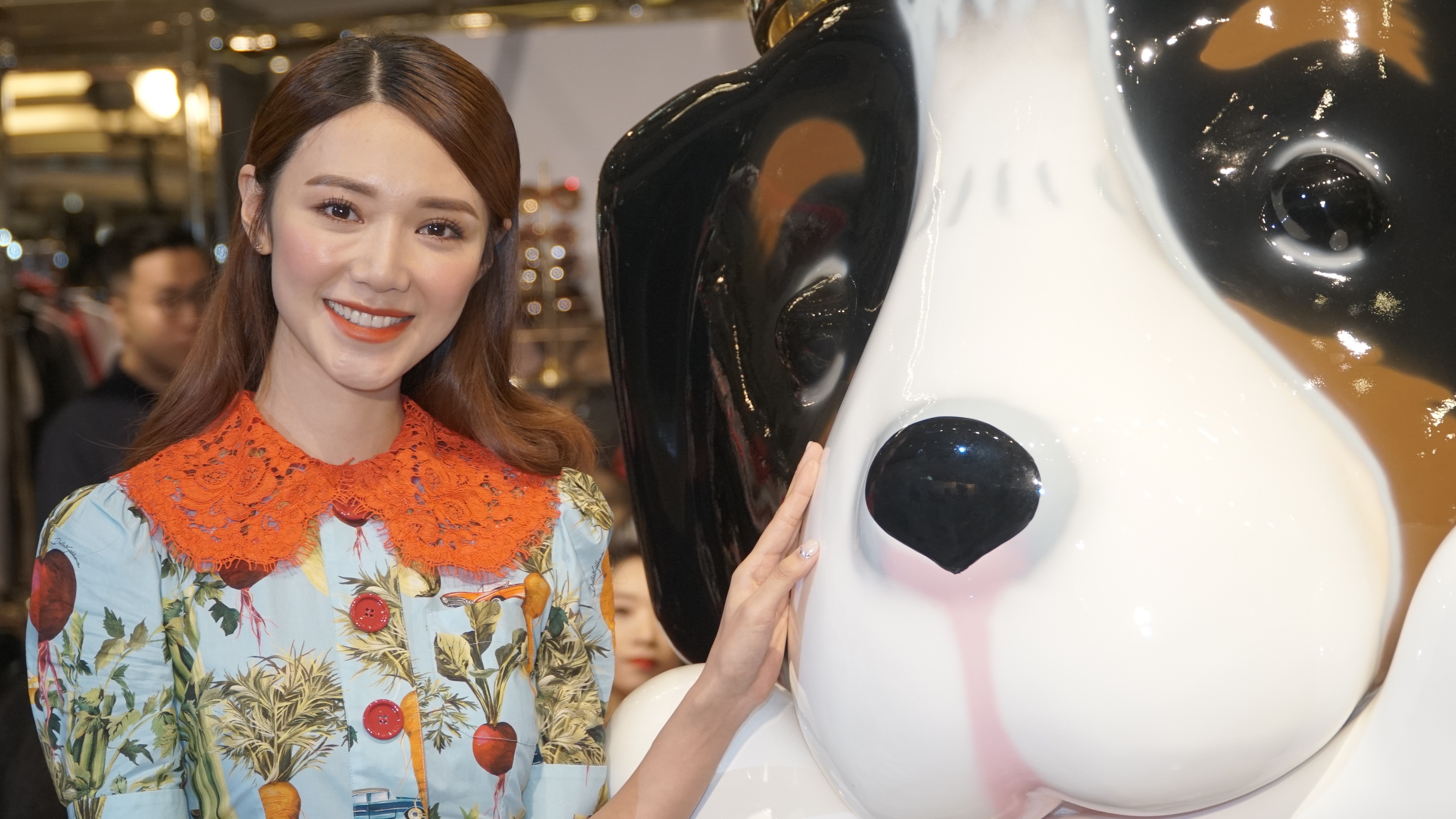 倪晨曦素顏都咁靚梗有原因　「1個星期做6次瑜珈」
