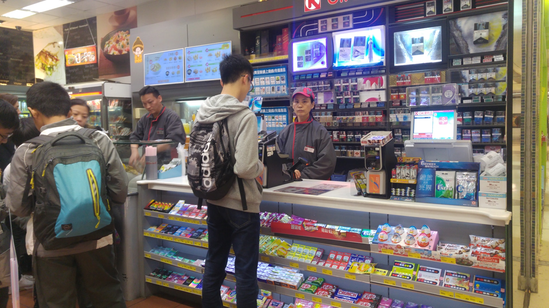 兩日4宗 「找錢黨」再現將軍澳 商戶互傳訊息防範 兩日4宗 「找錢黨」再現將軍澳 商戶互傳訊息防範