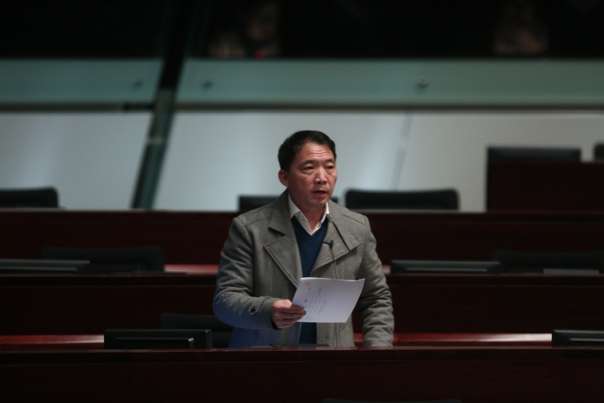 上周三(20日)民主黨胡志偉在會上詢問發展局,有關港府水資源運用的問題。(資料圖片/鄭子峰攝) 上周三(20日)民主黨胡志偉在會上詢問發展局,有關港府水資源運用的問題。(資料圖片/鄭子峰攝)