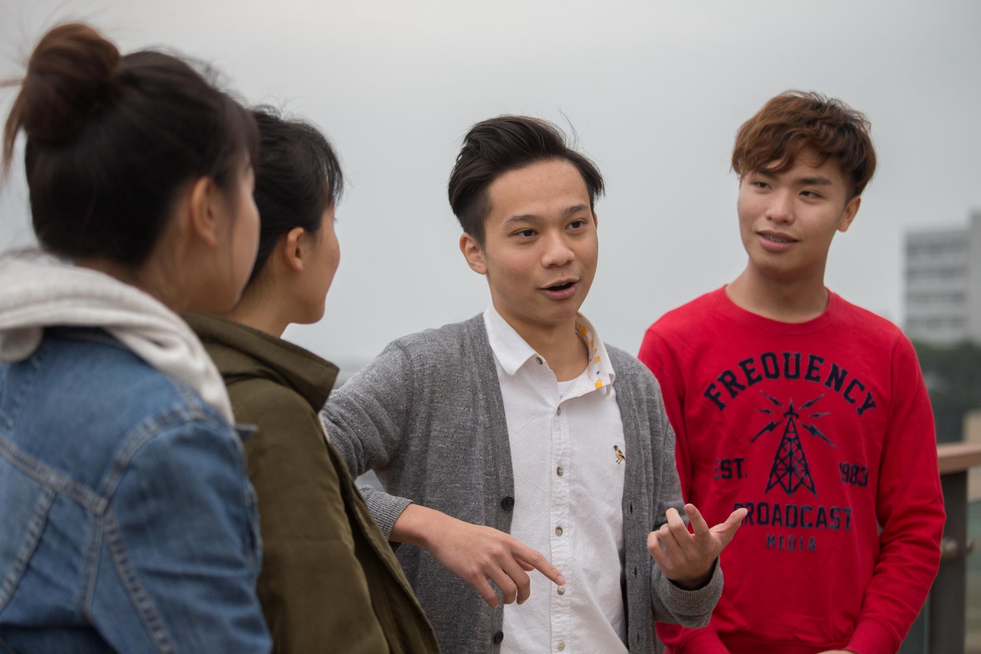 Arthur(右二)擔心,開發郊野公園邊陲會成為壞先例:「香港有咁多自然環境,係一件值得驕傲嘅事。」(梁鵬威攝)