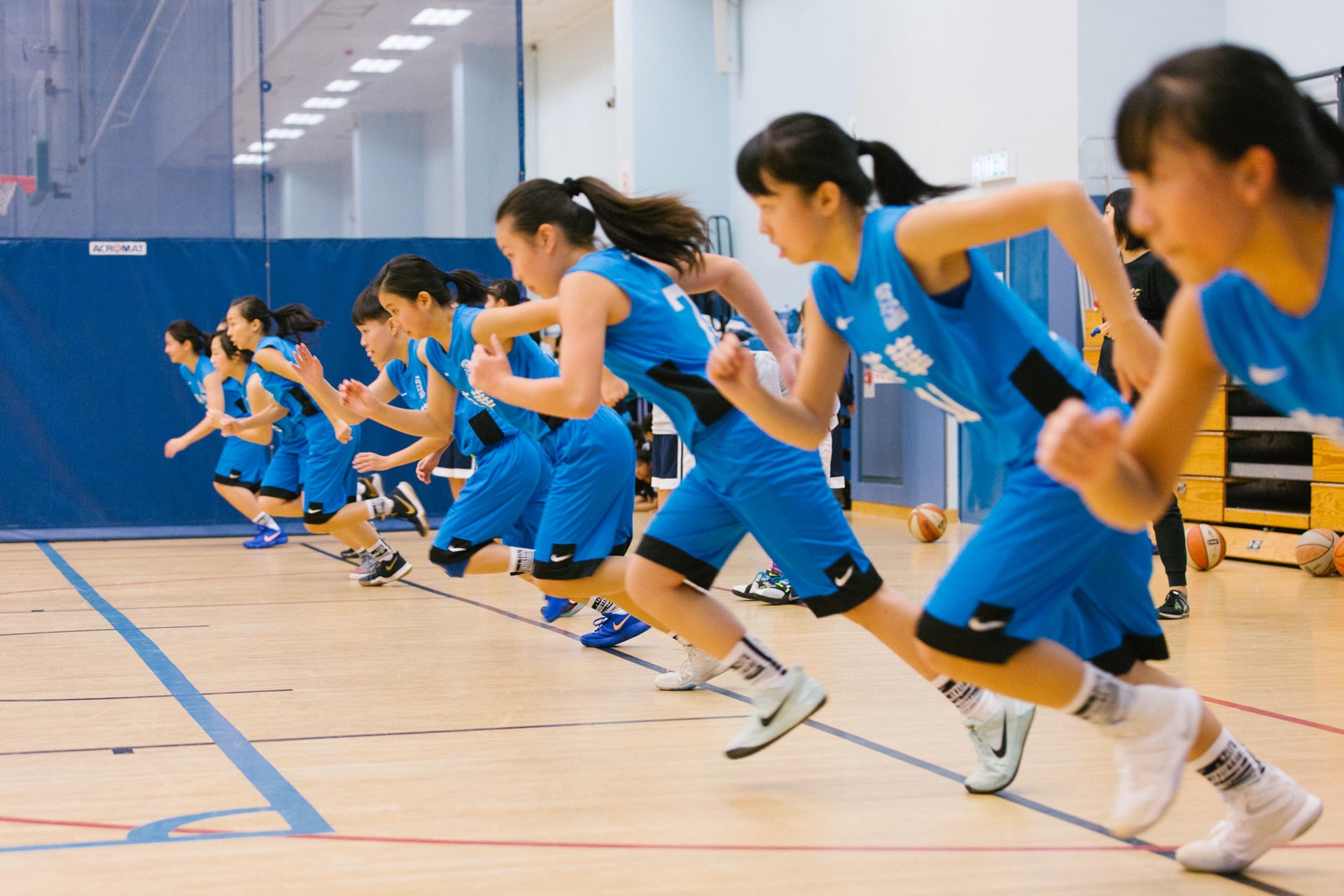 【英華女學校】資助女校 英華女學校認為平衡發展最重要 所謂初生之犢不畏虎,沒有心理壓力,沒有包伏,英華女校只想好好表現出自己的所有