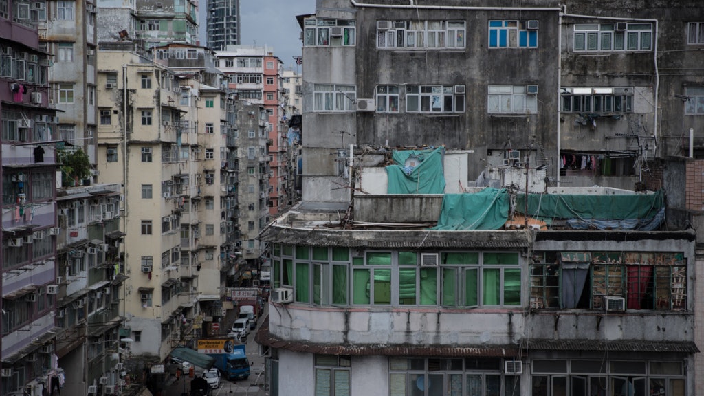 經理、行政人員都要住劏房 團體:無希望買樓 寧儲錢留給下一代 經理、行政人員都要住劏房 團體:無希望買樓 寧儲錢留給下一代
