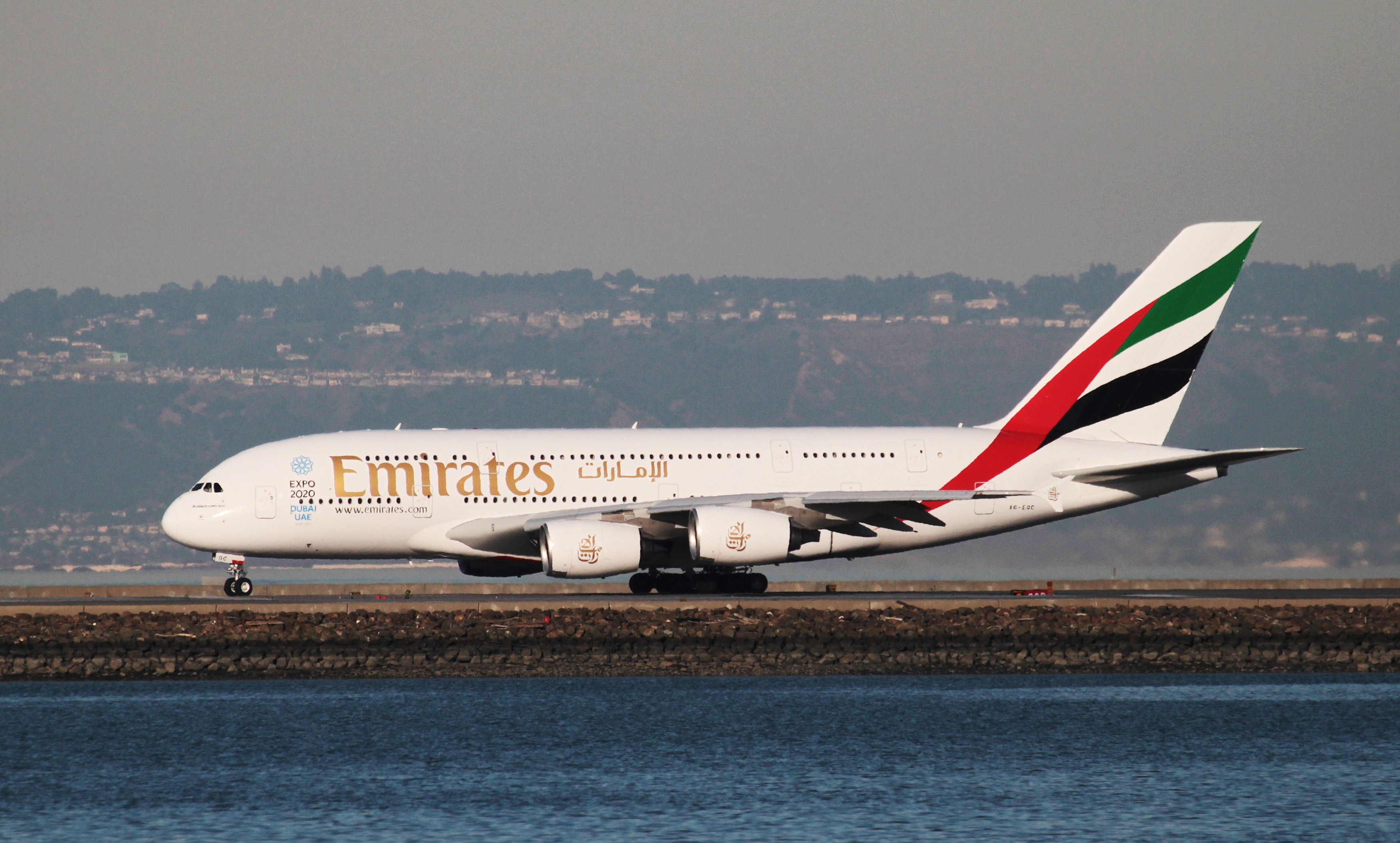 空中巨無霸 A380避過停產厄運阿聯酋航空宣布購入架客機 香港01 即時國際