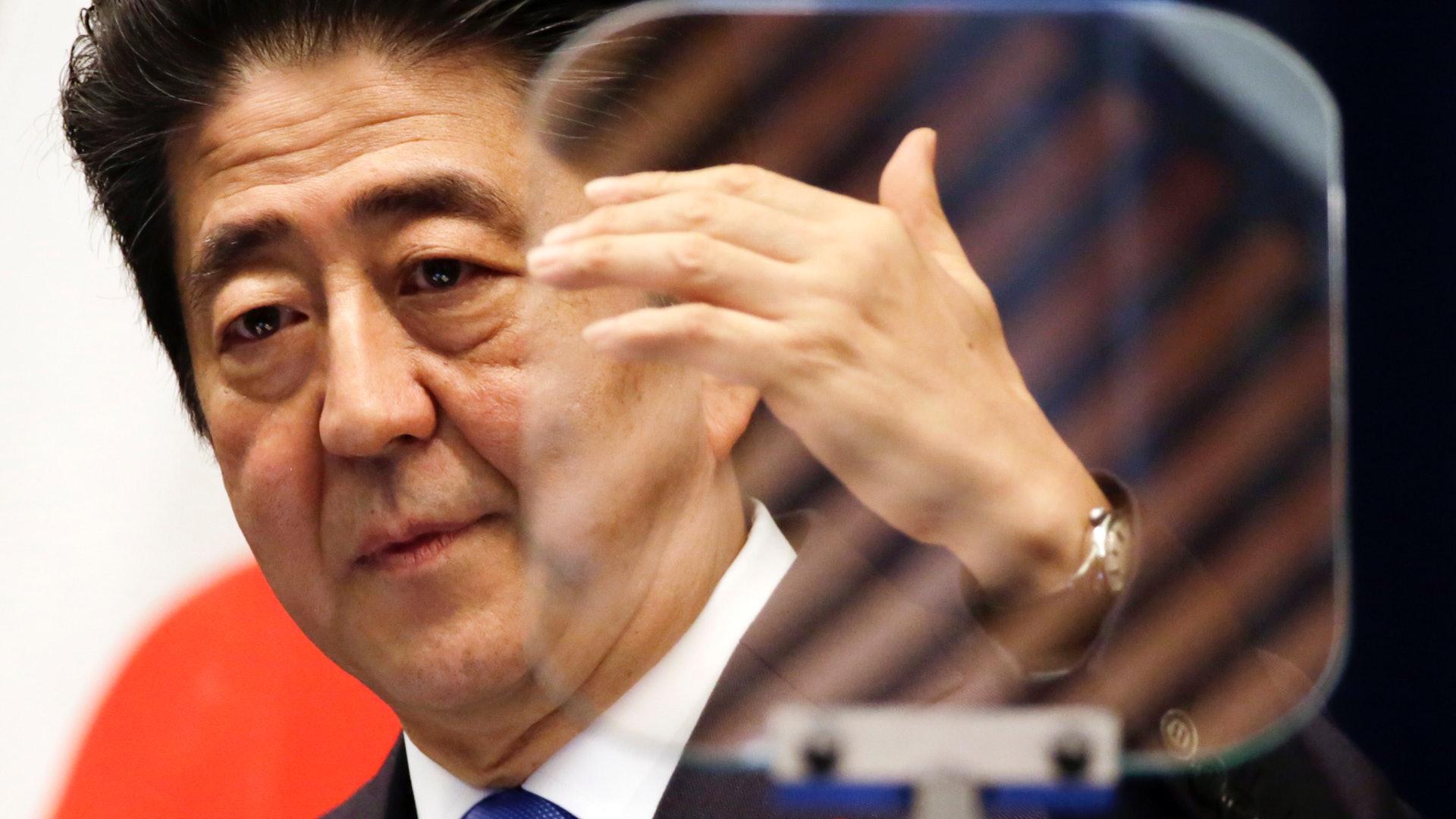 安倍押後3年上調消費稅商界警告政府瀕破產 香港01 即時國際