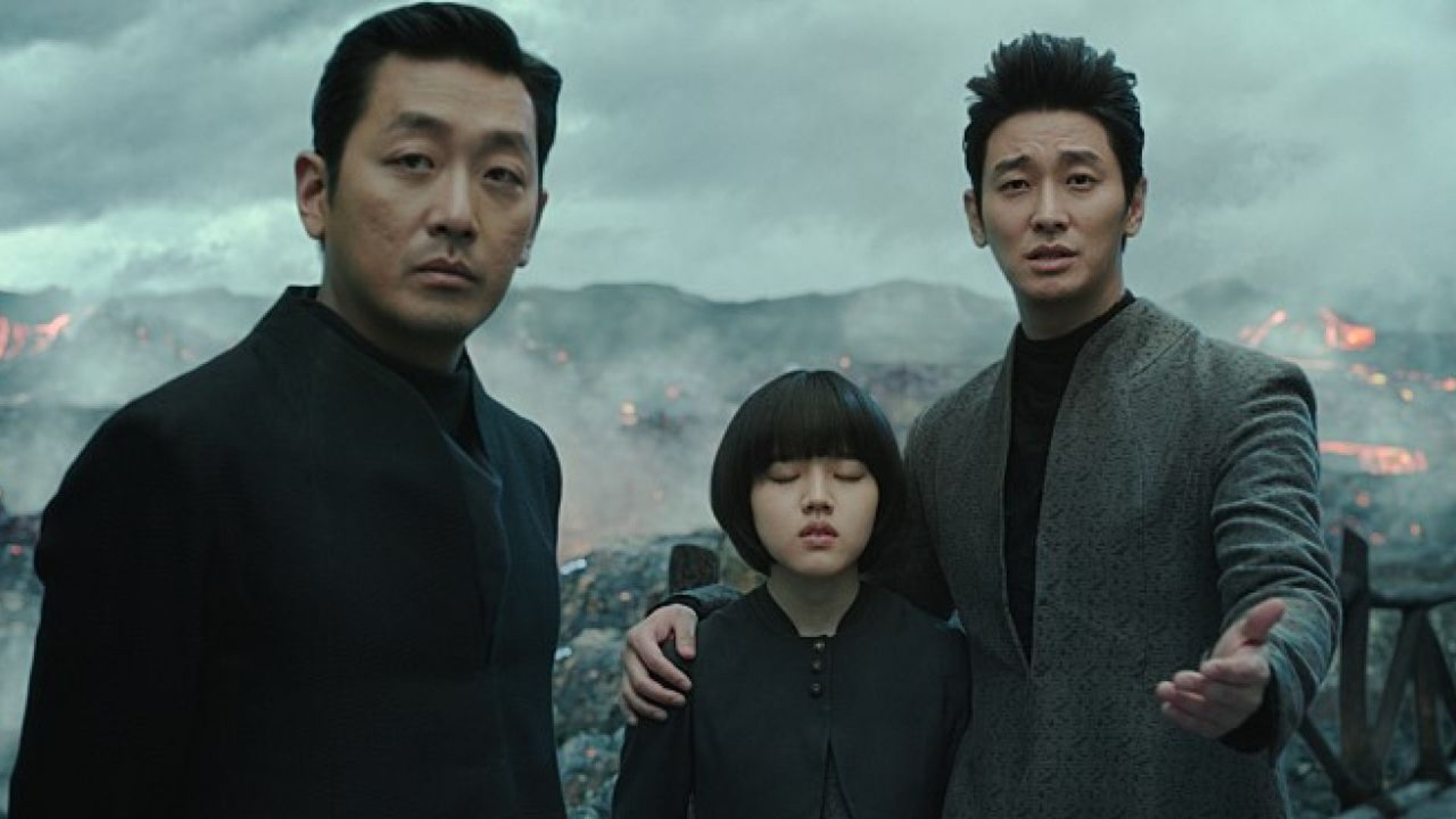 《與神同行》票房大收,官方已鐵定續集今年8月上映,將會由河正宇及馬東石擔正。 《與神同行》票房大收,官方已鐵定續集今年8月上映,將會由河正宇及馬東石擔正。