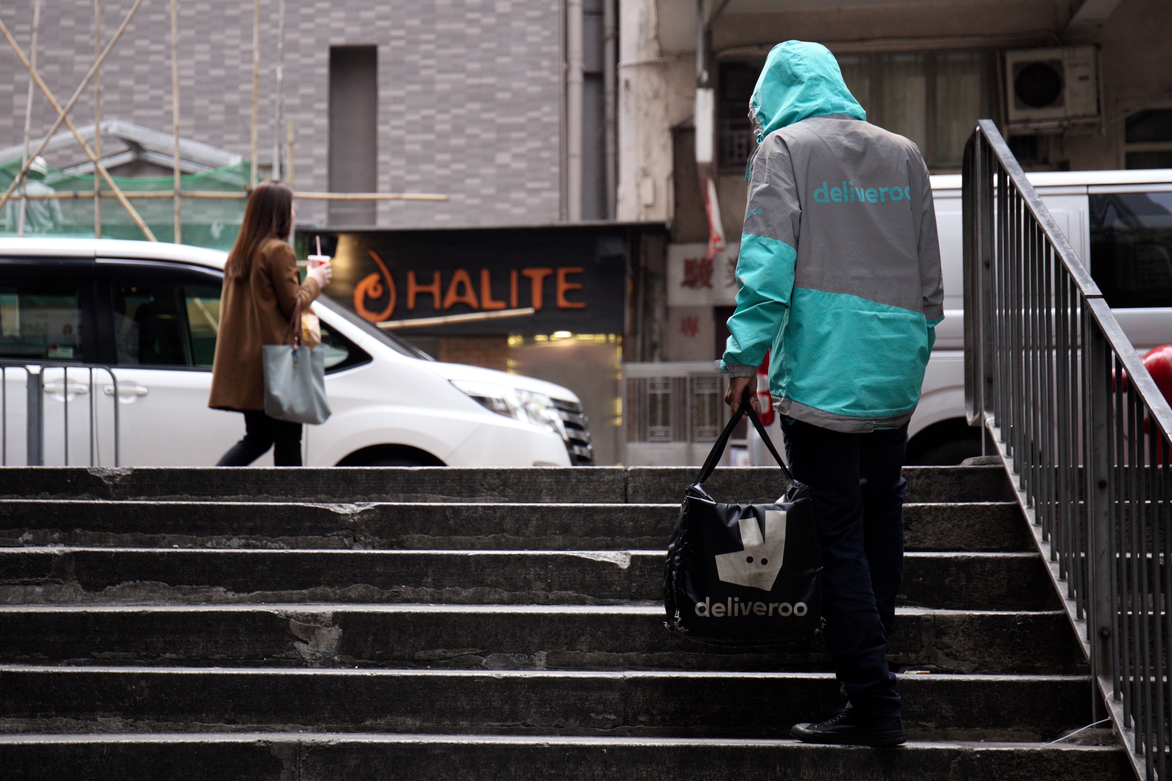 戶戶送Deliveroo於2025年3月10日公布,決定撤出香港市場。(資料圖片) 戶戶送Deliveroo於2025年3月10日公布,決定撤出香港市場。(資料圖片)