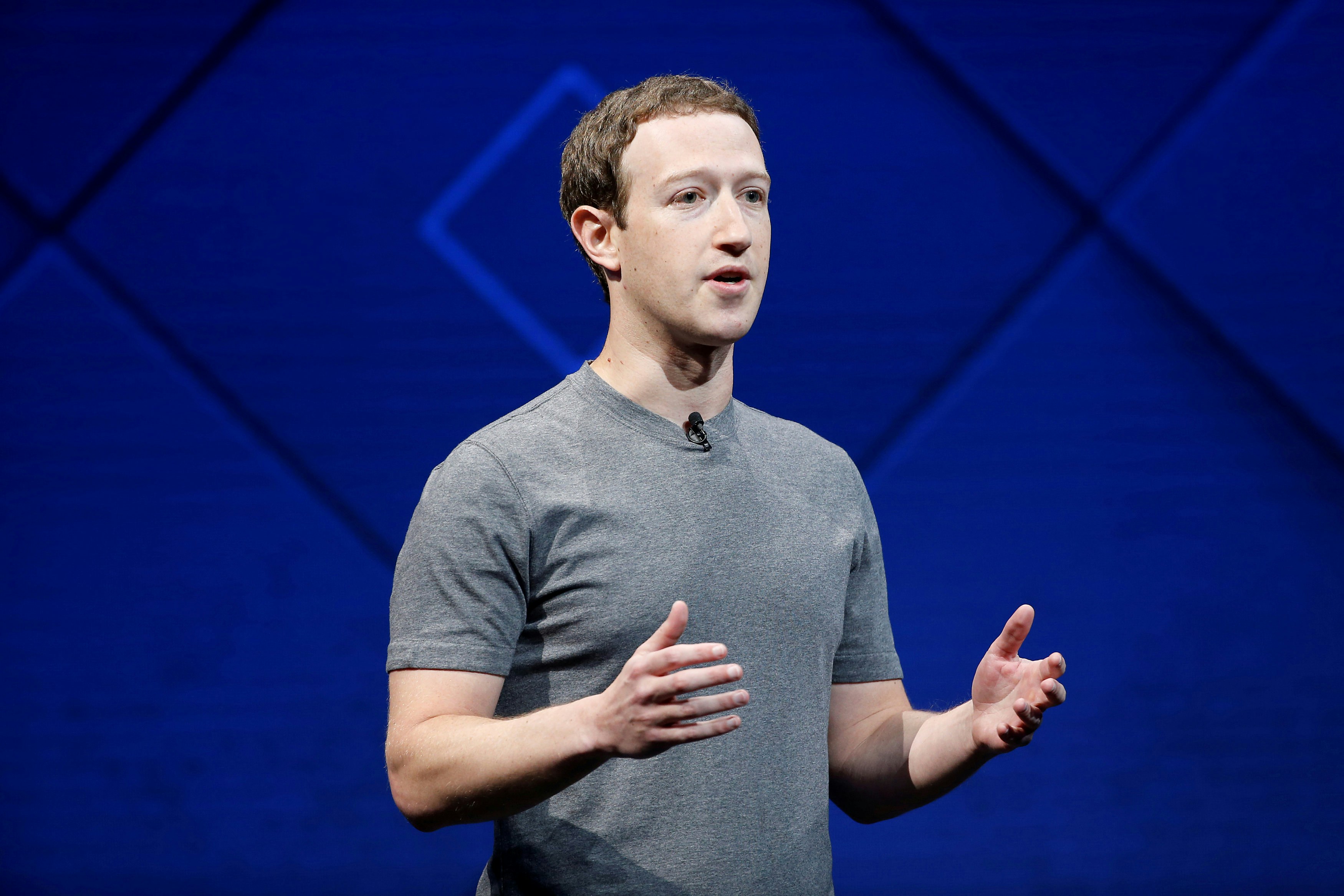 Facebook又改玩法　優先推地方新聞　朱克伯格真可挽救親生仔？
