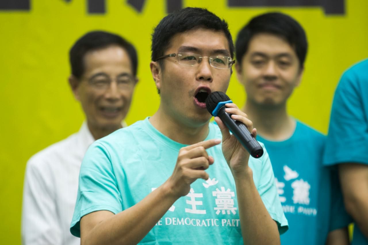 南區區議員區諾軒獲告知成功「入閘」,成為泛民在港島區補選的出戰人選。(資料圖片) 南區區議員區諾軒獲告知成功「入閘」,成為泛民在港島區補選的出戰人選。(資料圖片)