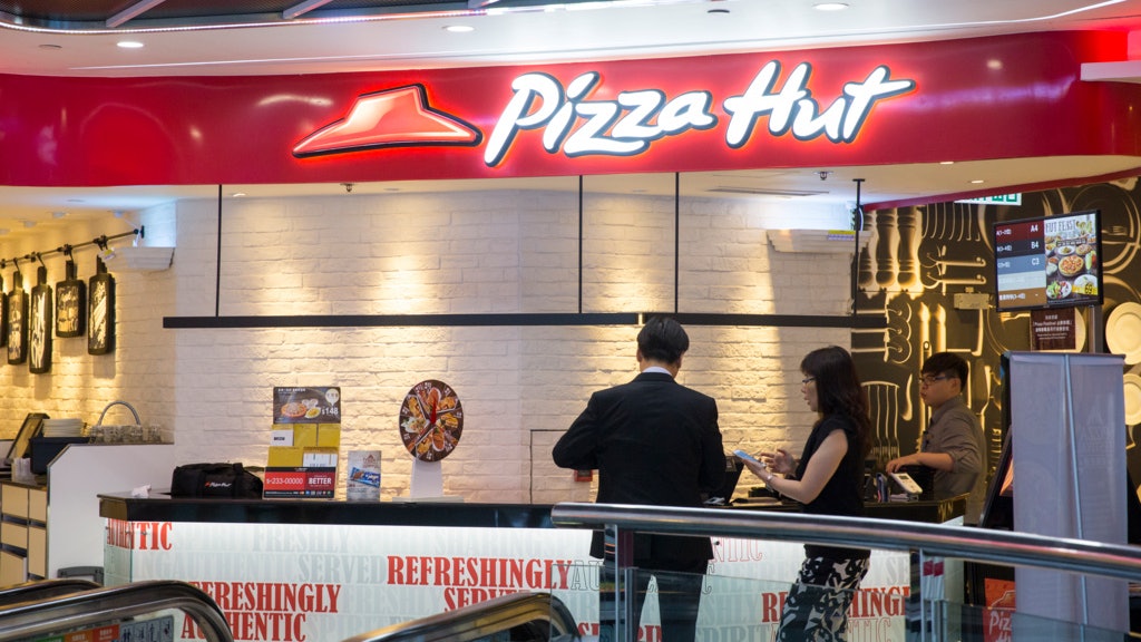 【血汗Pizza Hut】計錯糧十年 說好去年底補發 員工投訴未回水 【血汗Pizza Hut】計錯糧十年 說好去年底補發 員工投訴未回水