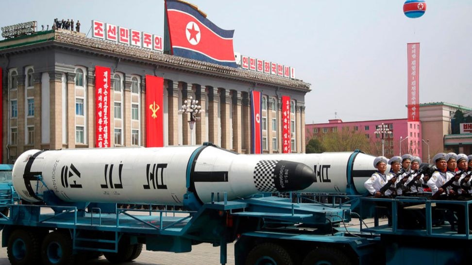 美媒:朝鮮計劃平昌冬奧開幕前 閱兵儀式公開展示長程導彈 美媒:朝鮮計劃平昌冬奧開幕前 閱兵儀式公開展示長程導彈