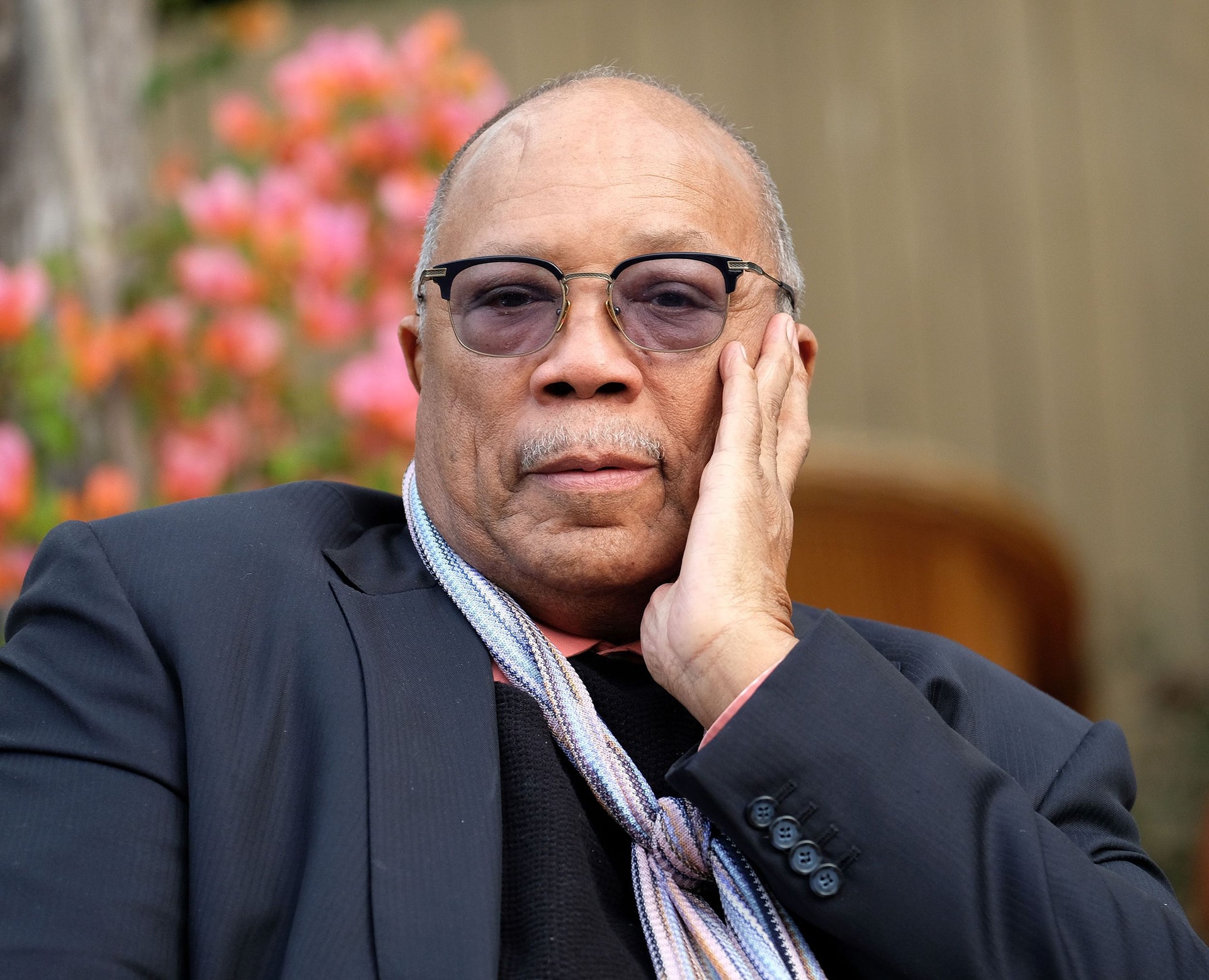 Quincy Jones曾與多位巨星合作,當中最經典包括Michael Jackson。 (視覺中國) Quincy Jones曾與多位巨星合作,當中最經典包括Michael Jackson。 (視覺中國)