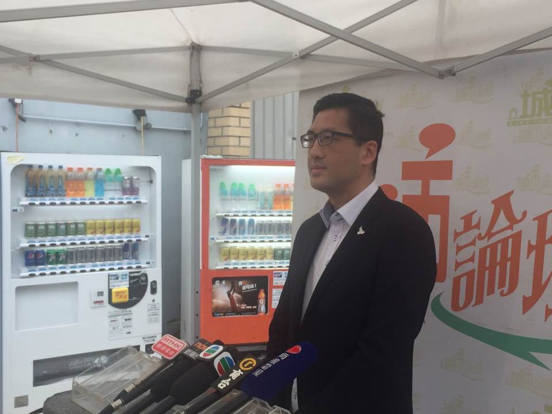 林卓廷指自己作為案件投訴人,至今仍未收到完成調查的通知。(李家偉攝) 林卓廷指自己作為案件投訴人,至今仍未收到完成調查的通知。(李家偉攝)