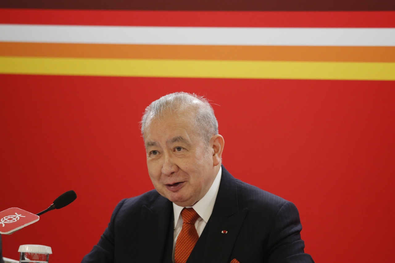 東亞明年百周年行慶 　李國寶：派特別息與否　交由董事會決定
