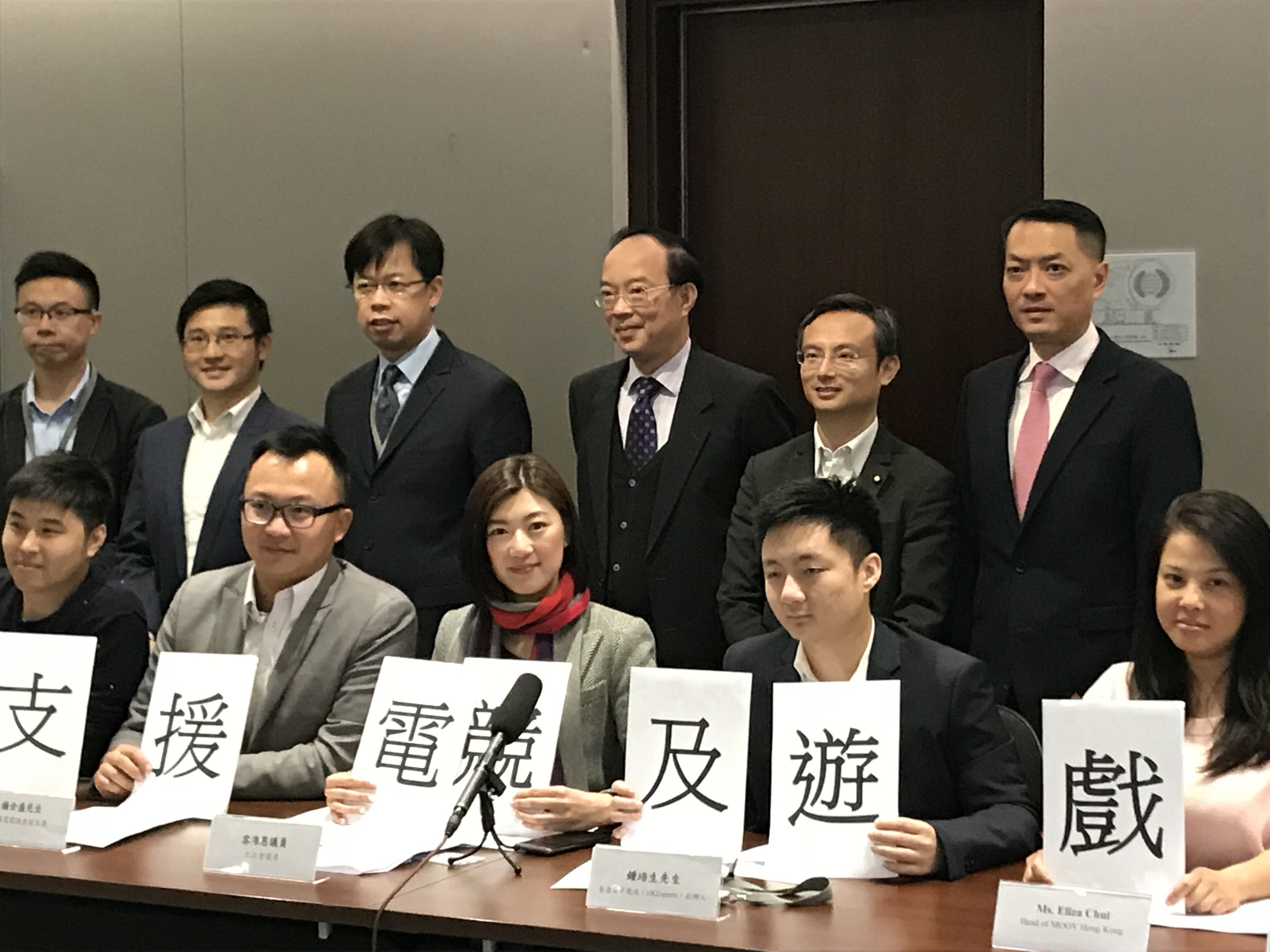 新民黨容海恩認為，政府應如對其他體育項目，為電競提供公、私營的比賽和訓練場地。(莊恭南攝)