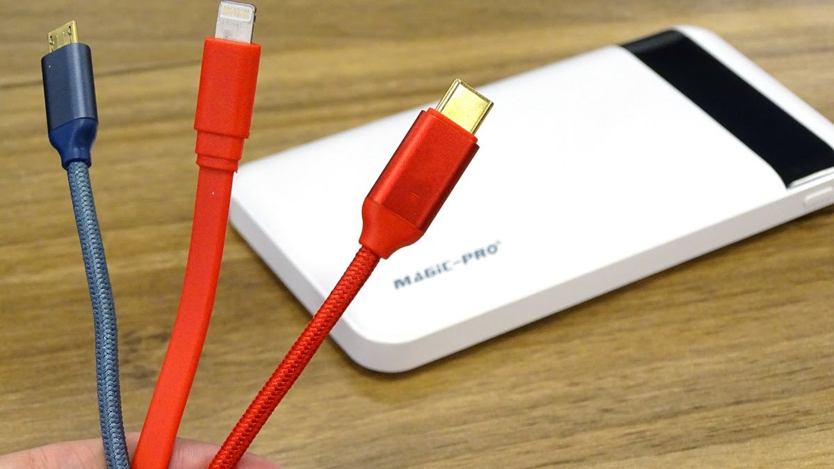 充電池都有三式輸入?Lightning、Android線材對應尿袋上手試 充電池都有三式輸入?Lightning、Android線材對應尿袋上手試