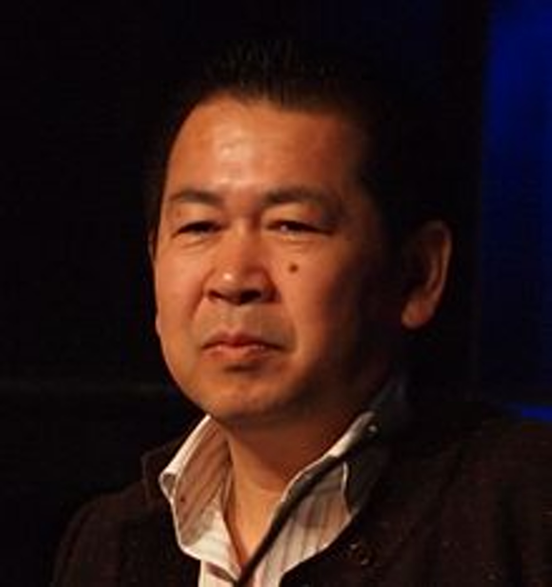 傳奇遊戲制作人鈴木裕,圖片擷取自http://bit.ly/2GXAjKm 傳奇遊戲制作人鈴木裕,圖片擷取自http://bit.ly/2GXAjKm