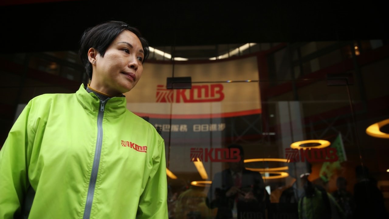 【九巴炒葉蔚琳】輿論較罷駛影響力更大 女車長形象突出贏關注 【九巴炒葉蔚琳】輿論較罷駛影響力更大 女車長形象突出贏關注