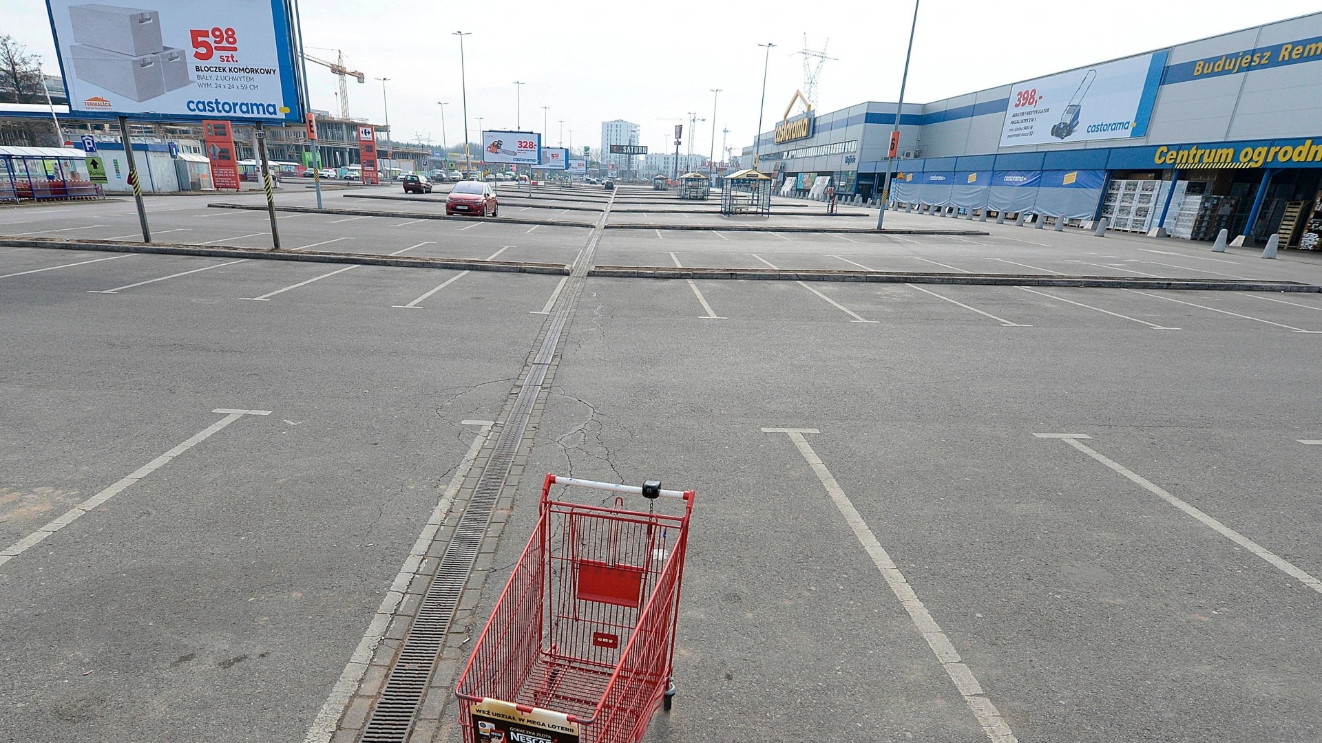 波蘭奇怪新法案周日禁止購物保打工仔假期