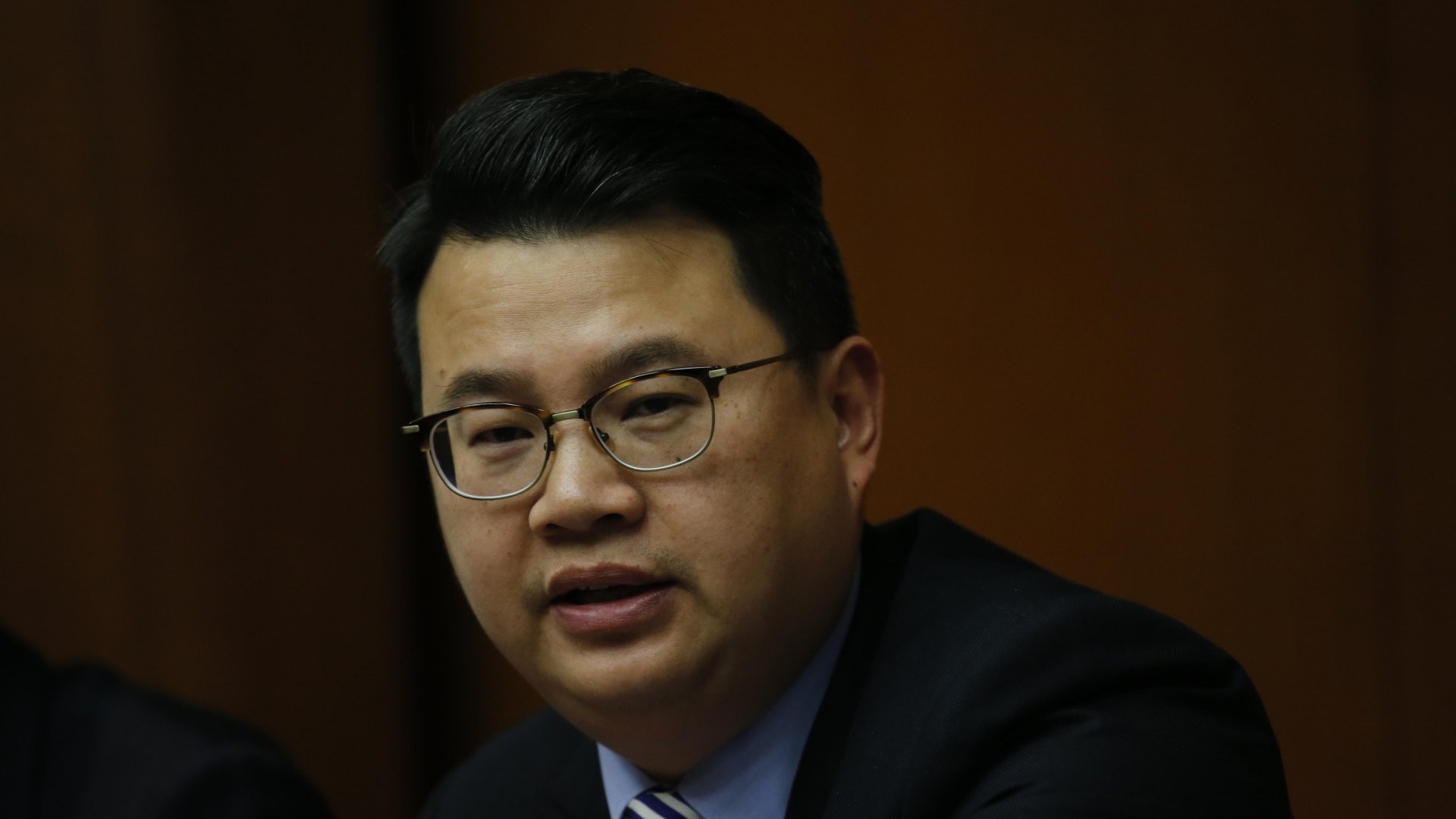 【高球場去留】准以1/3地價續約 尹兆堅批變相「永續佔用」 【高球場去留】准以1/3地價續約 尹兆堅批變相「永續佔用」