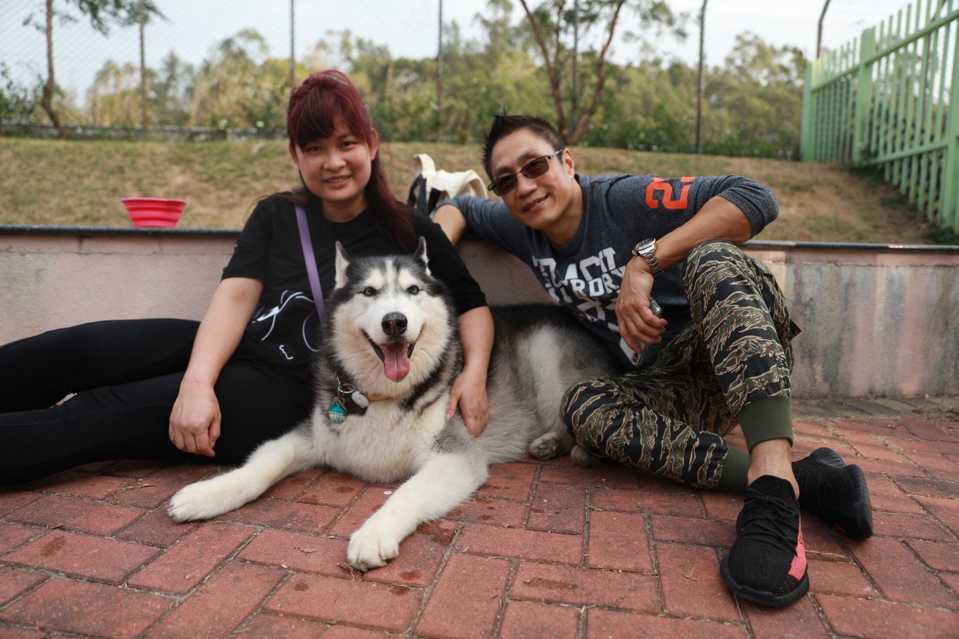 謝小姐除不解為何養狗但怕狗外,同時希望其他主人尊重大狗,不要將牠們定義為兇惡之犬。(周詠雯攝)