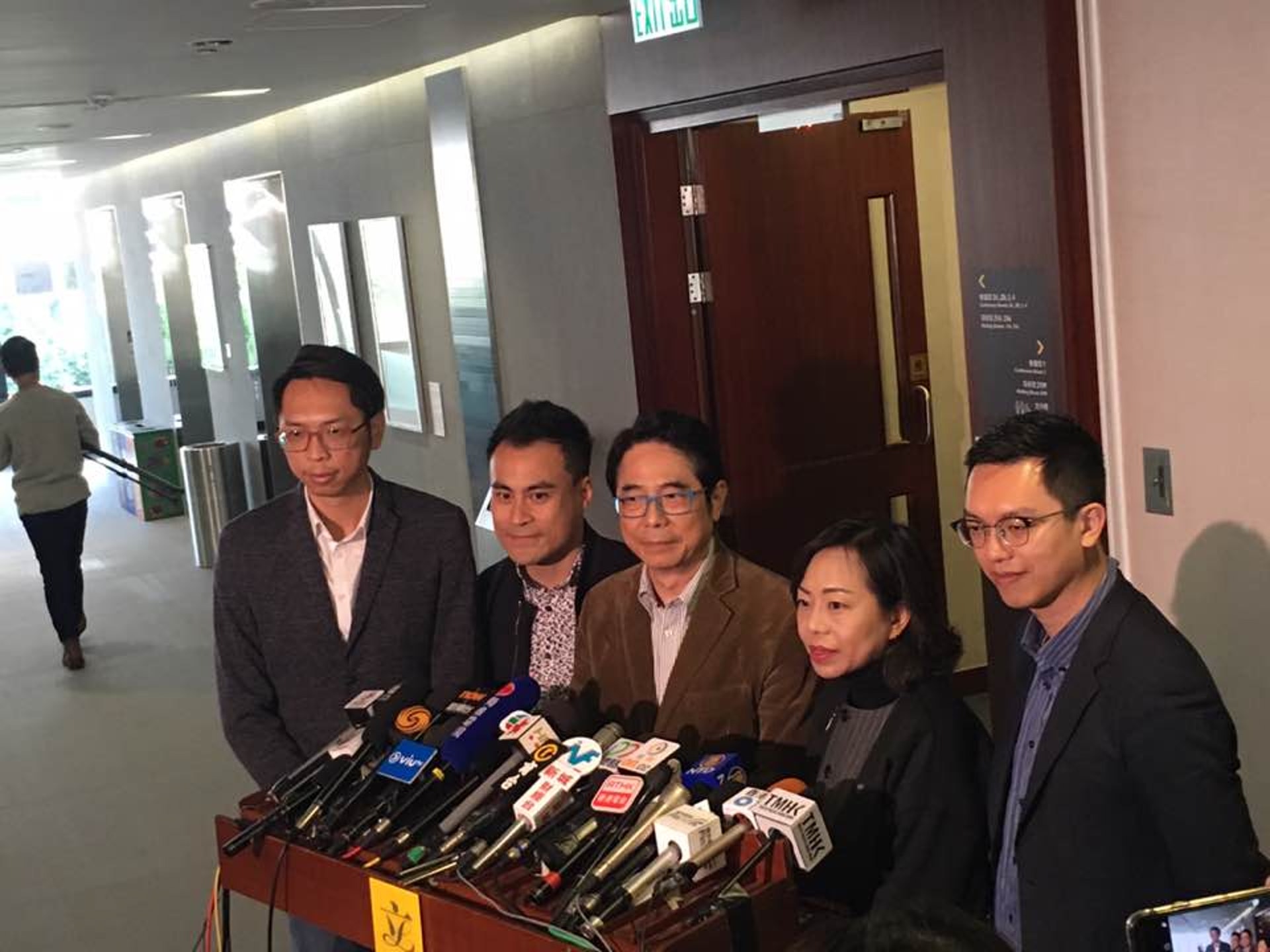 黃國健認為政府「知錯能改」,為未有受惠市民做補救措施。(潘希橋攝) 黃國健認為政府「知錯能改」,為未有受惠市民做補救措施。(潘希橋攝)