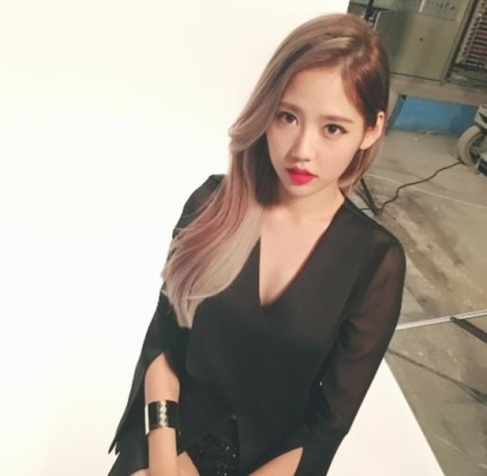 Rapper陸智譚今日再現身自爆,曾與Wanna One姜丹尼爾交往了不足一個月的時間。(網上圖片) Rapper陸智譚今日再現身自爆,曾與Wanna One姜丹尼爾交往了不足一個月的時間。(網上圖片)