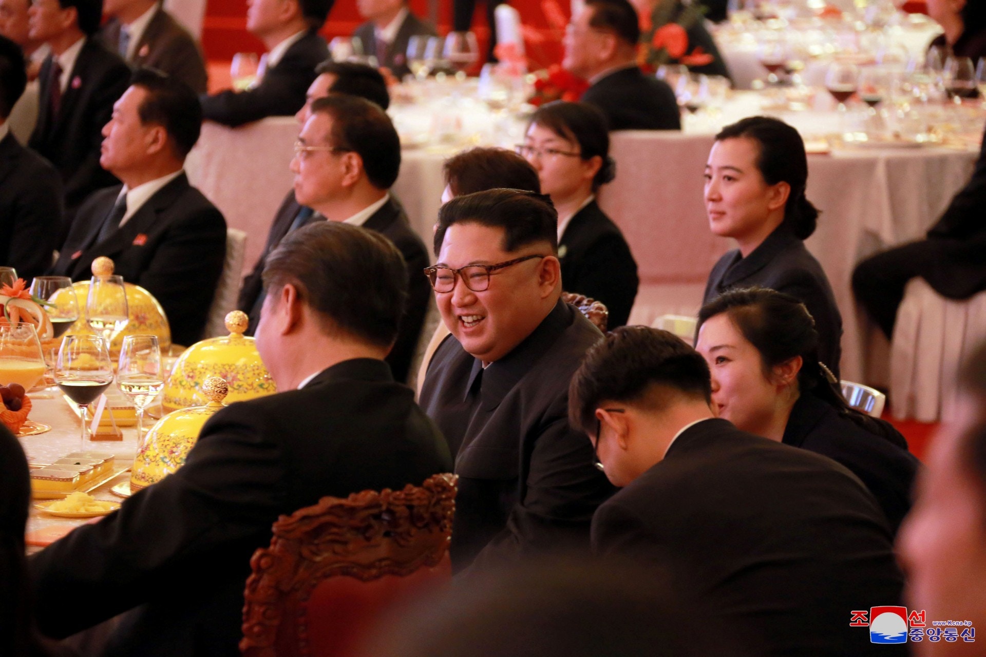 金正恩在2018年三度訪華，圖為他3月時出席習近平安排的晚宴。（路透社）