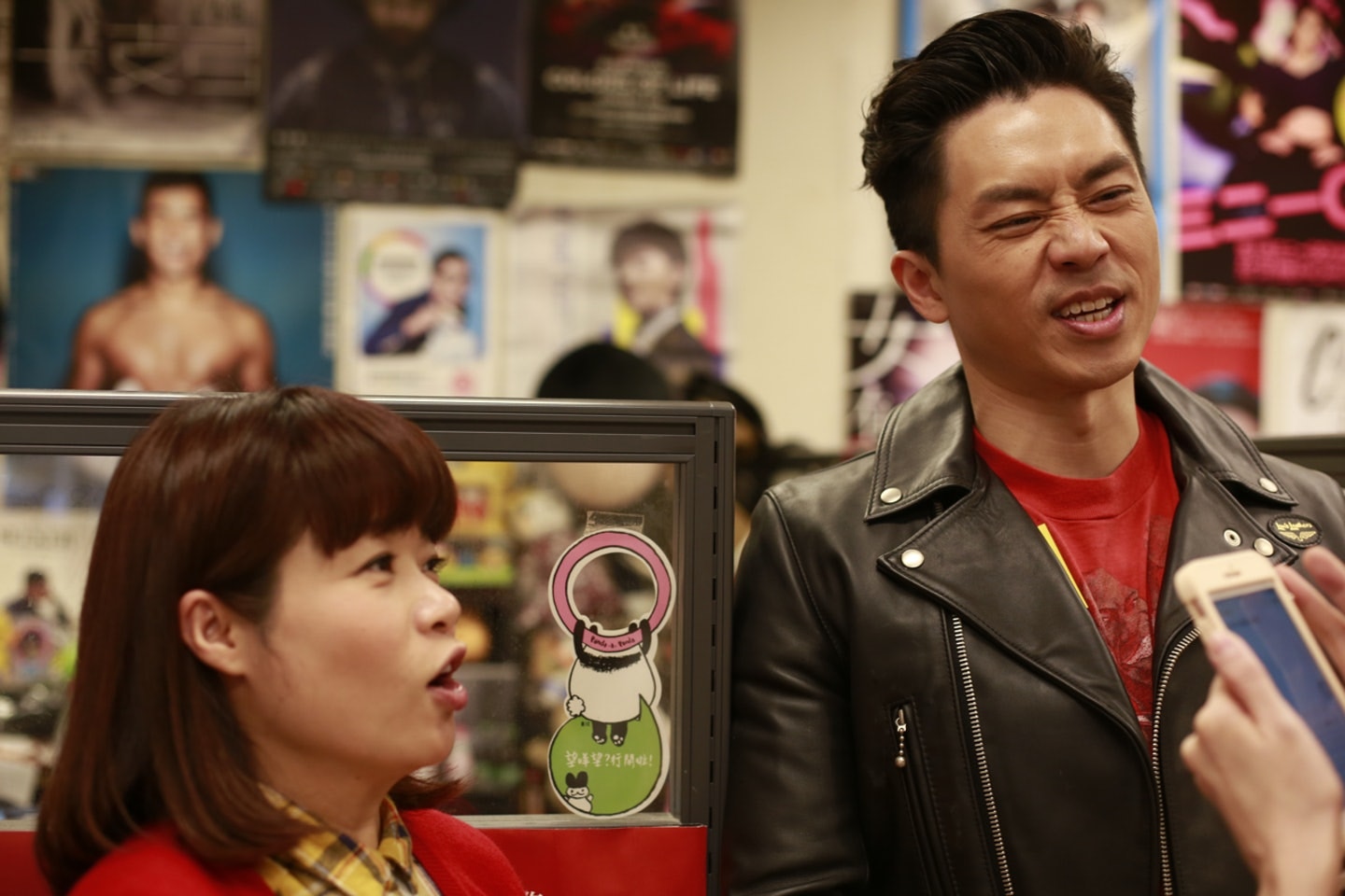 森美直指阿峰搵藉口好多餘。