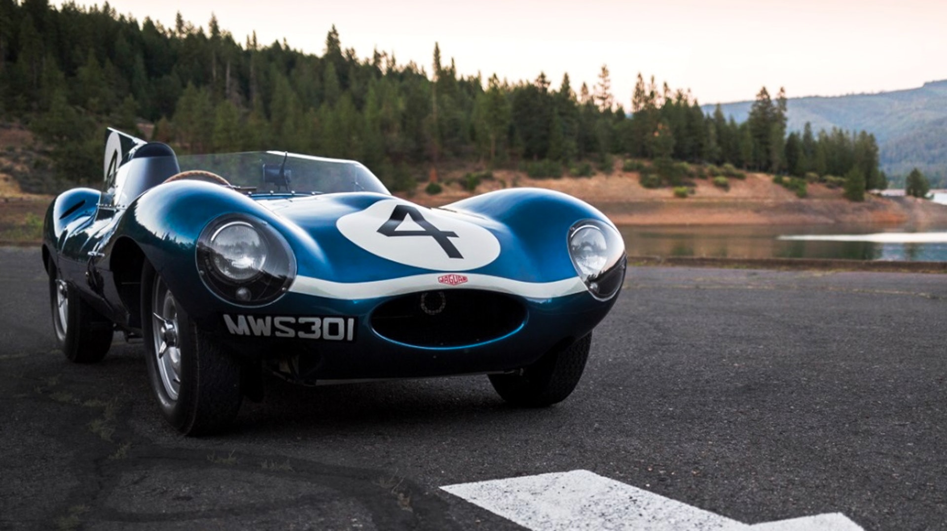 Ecurie Ecosse駕駛的利曼冠軍車,2016年拍賣成交價高達2,178萬美元。(RM Sotheby's) Ecurie Ecosse駕駛的利曼冠軍車,2016年拍賣成交價高達2,178萬美元。(RM Sotheby's)