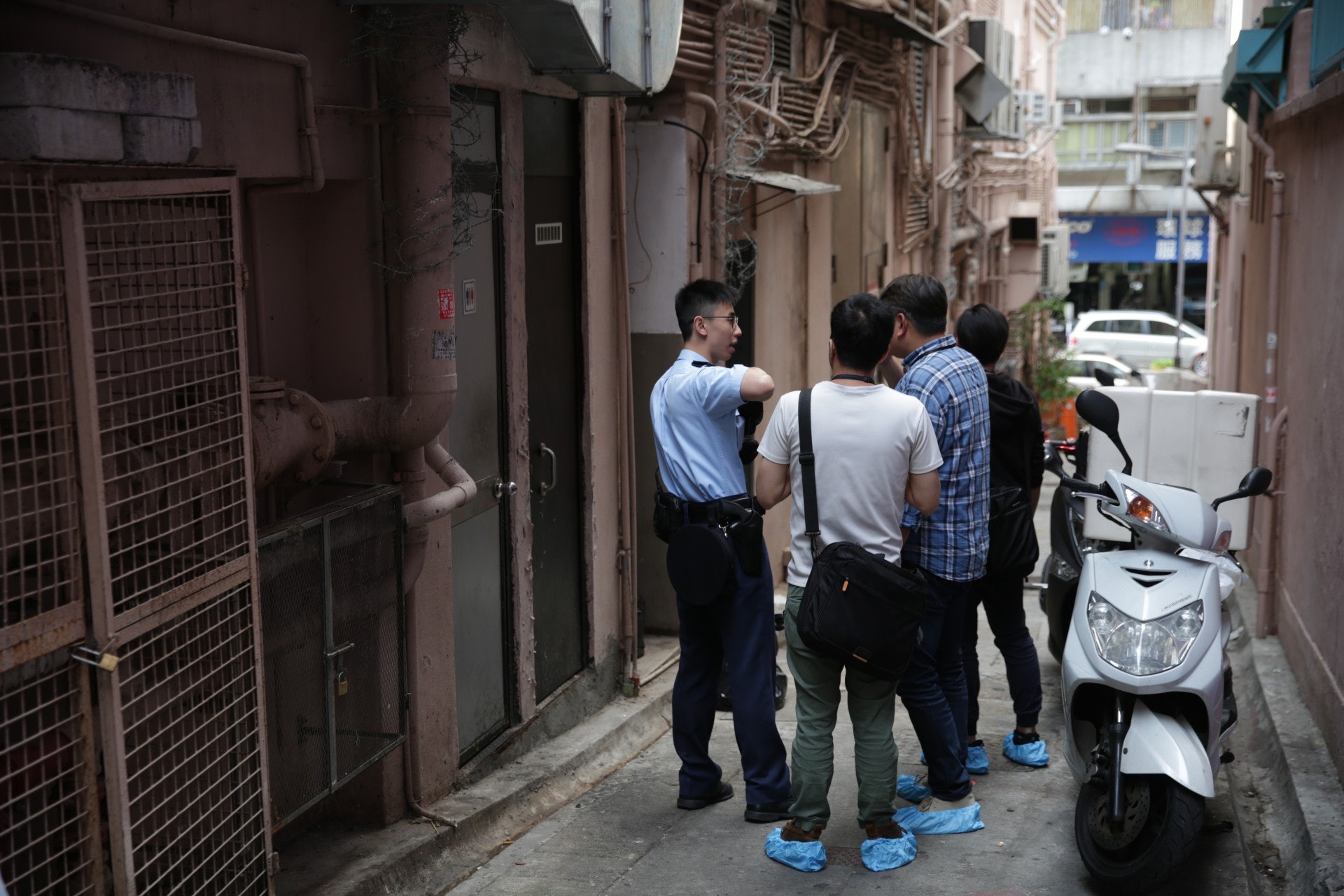 警員到場調查。(黃偉民攝)