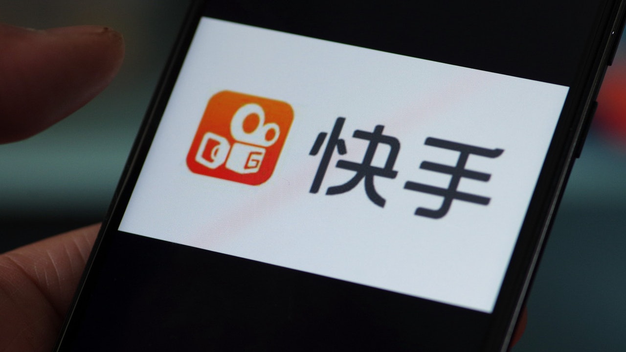 被勒令整改後「快手」緊急擴招3千名審核員:黨員團員優先 被勒令整改後「快手」緊急擴招3千名審核員:黨員團員優先