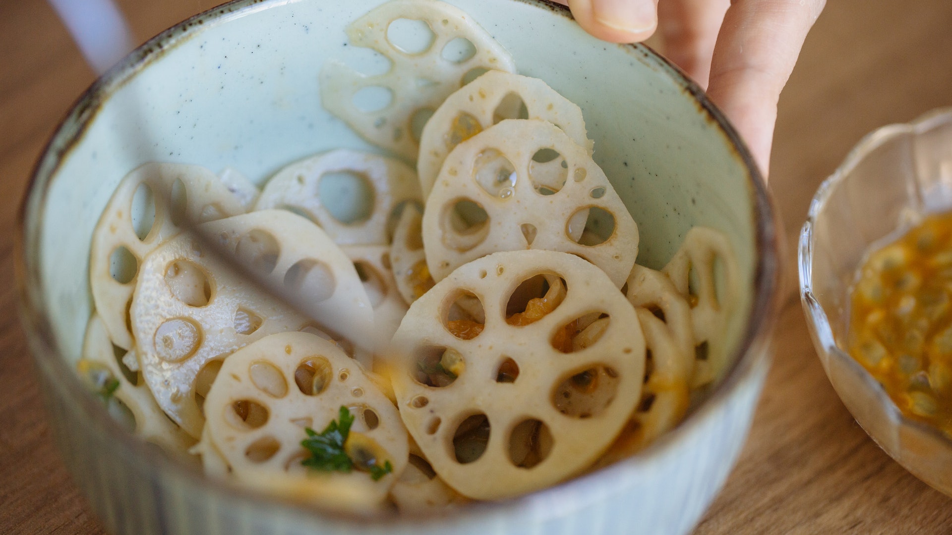 【素食冷盤】涼拌熱情果蓮藕片 寶島御膳滋味 【素食冷盤】涼拌熱情果蓮藕片 寶島御膳滋味