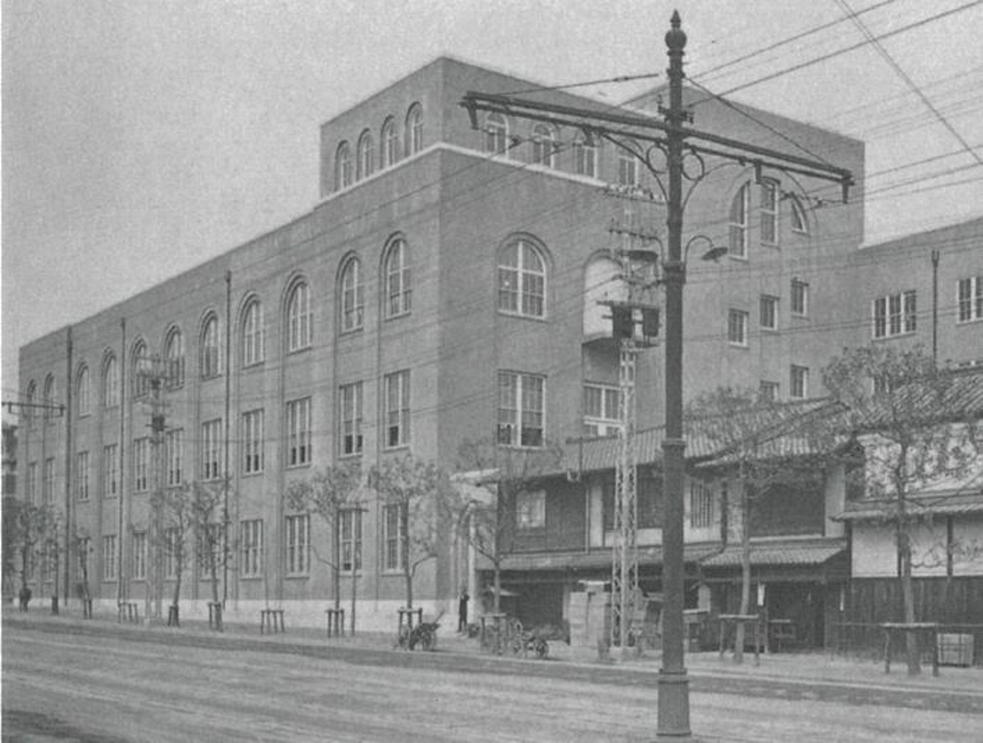 前京都中央電話局建於1926年,建築師為吉田鐵郎。(NTT都市開發) 前京都中央電話局建於1926年,建築師為吉田鐵郎。(NTT都市開發)