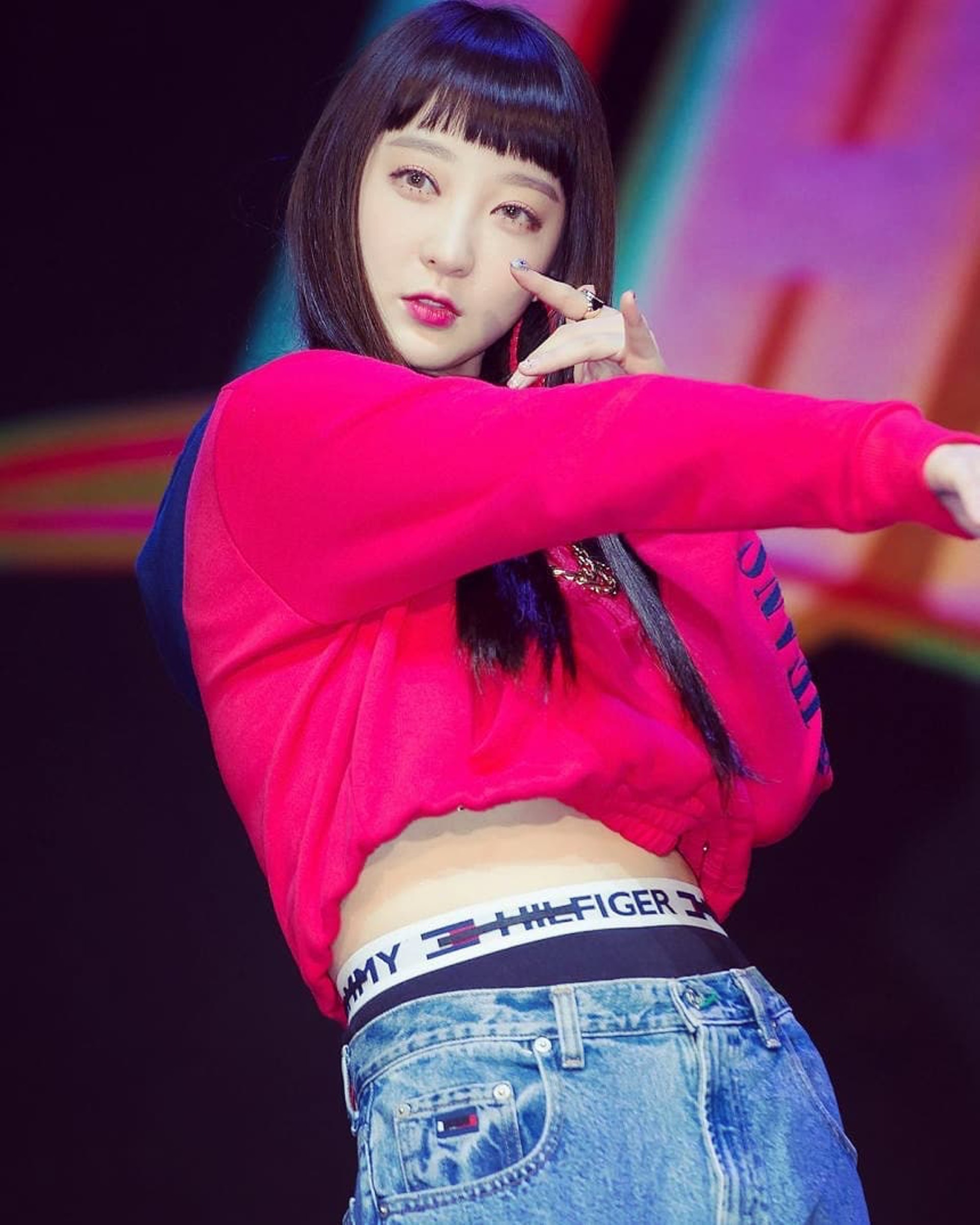 EXID正以《LADY》打歌宣傳,慧潾就再傳出和MONSTA X民赫的戀愛說。(網上圖片) EXID正以《LADY》打歌宣傳,慧潾就再傳出和MONSTA X民赫的戀愛說。(網上圖片)